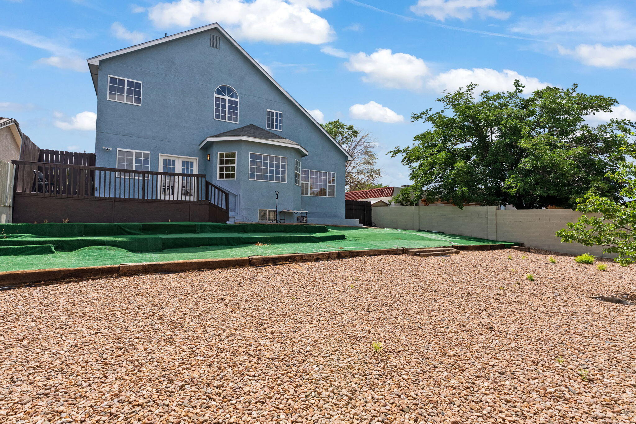 1209 Paisano Street NE