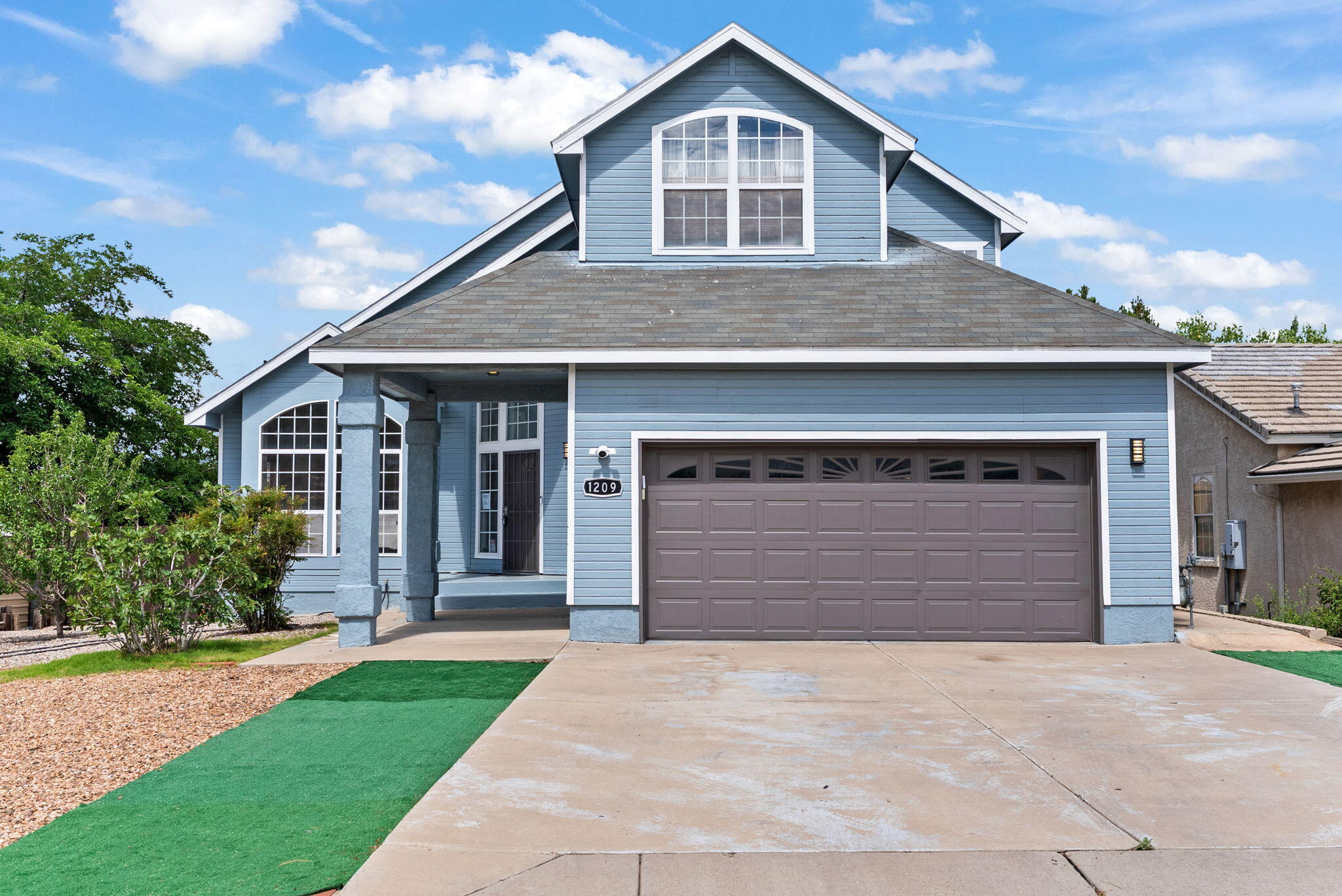 1209 Paisano Street NE