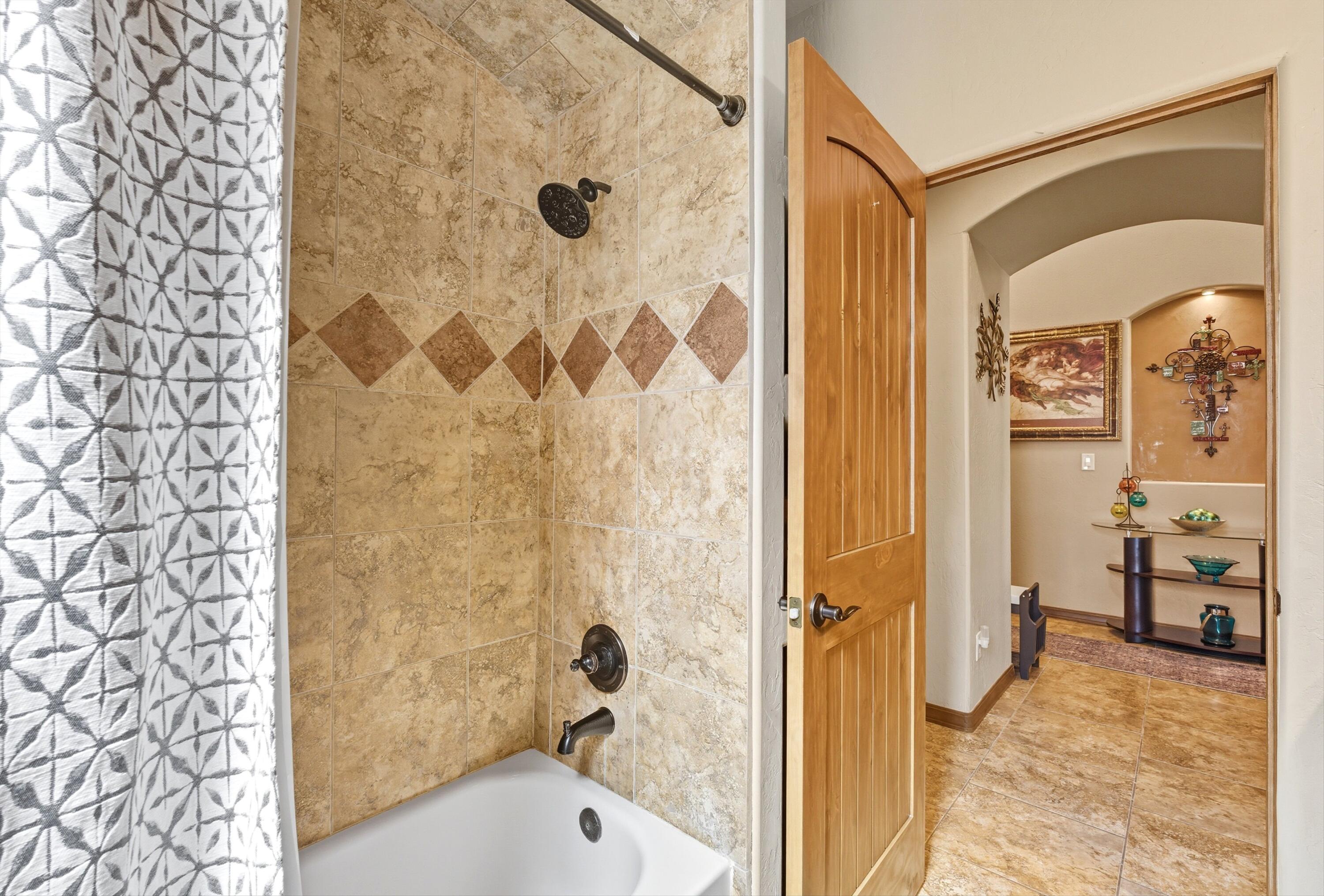 1716 CHISHOLM Trail NE