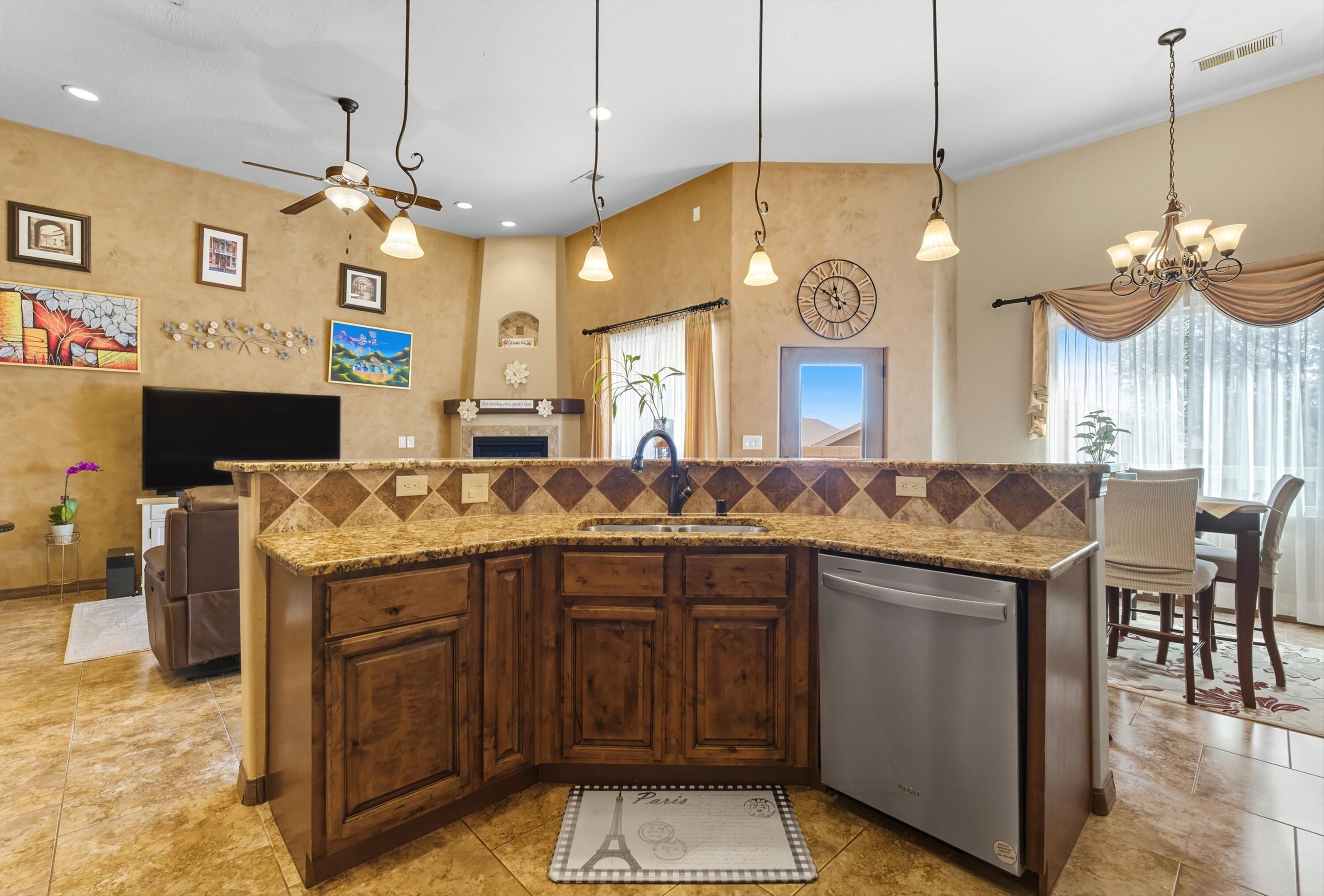 1716 CHISHOLM Trail NE