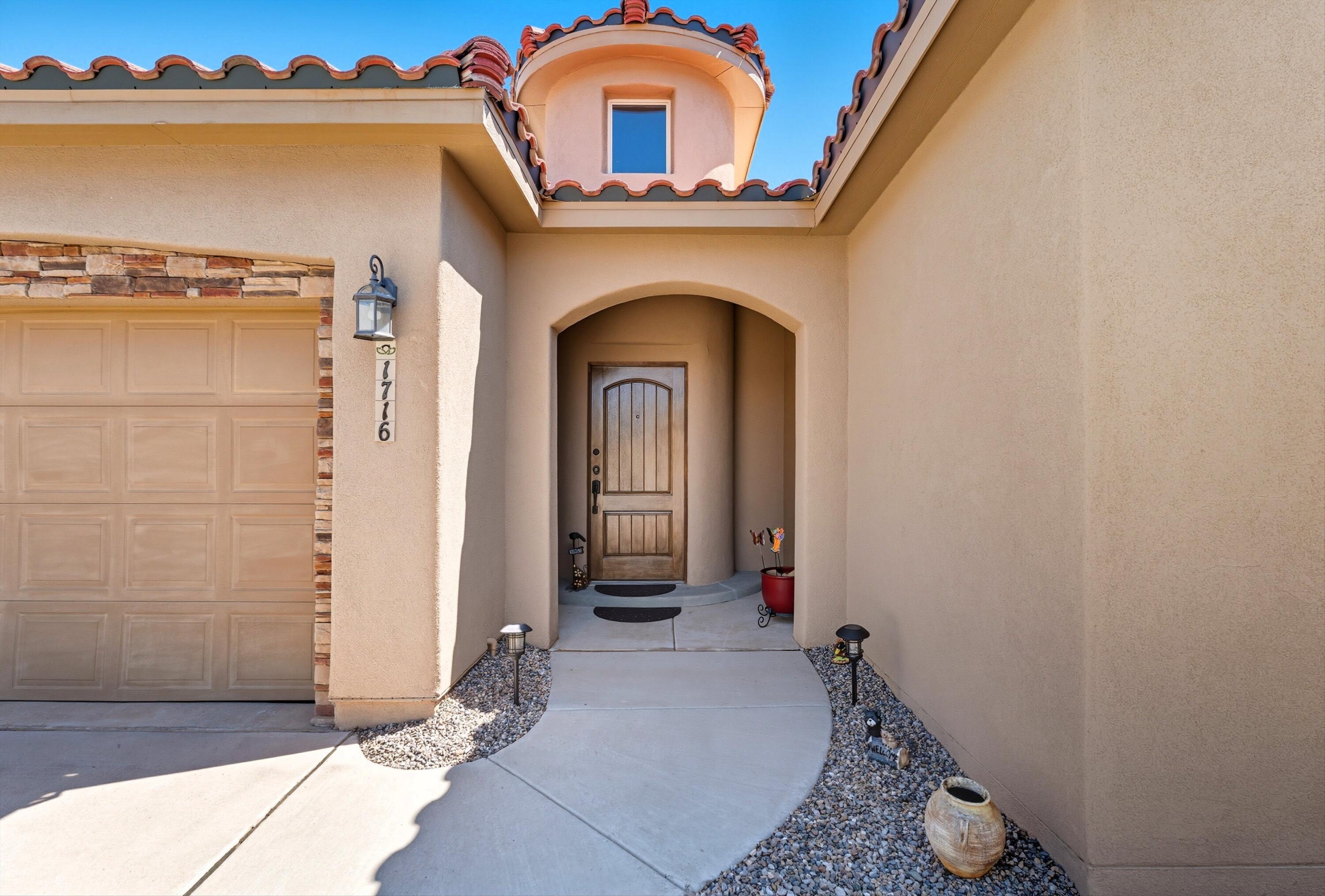 1716 CHISHOLM Trail NE