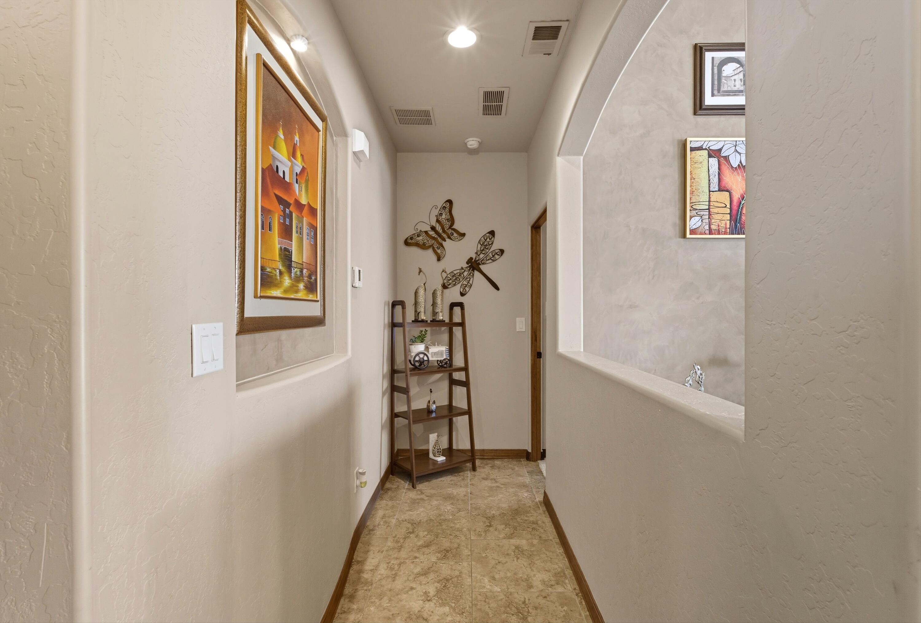 1716 CHISHOLM Trail NE