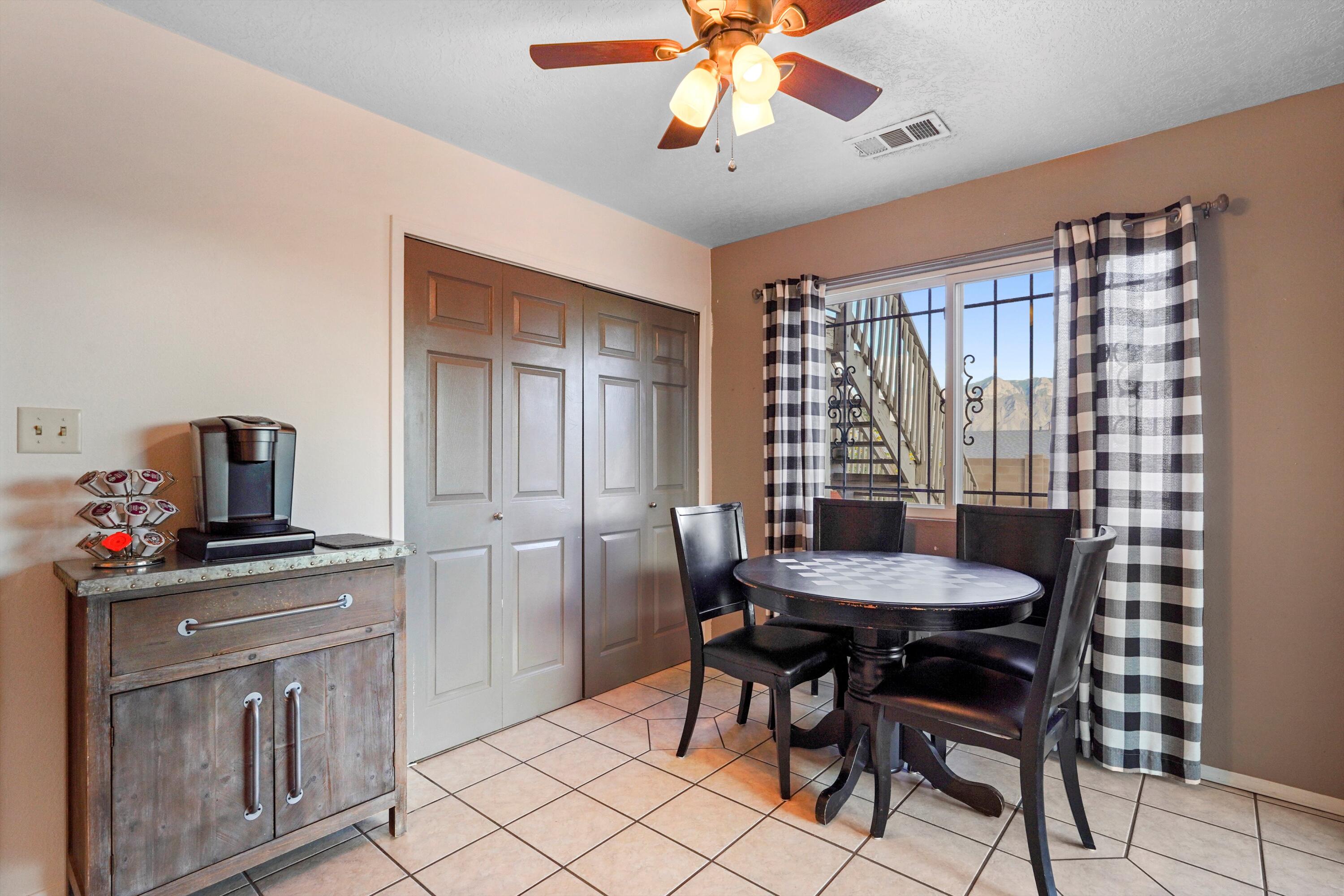 1964 ROANOKE Drive NE