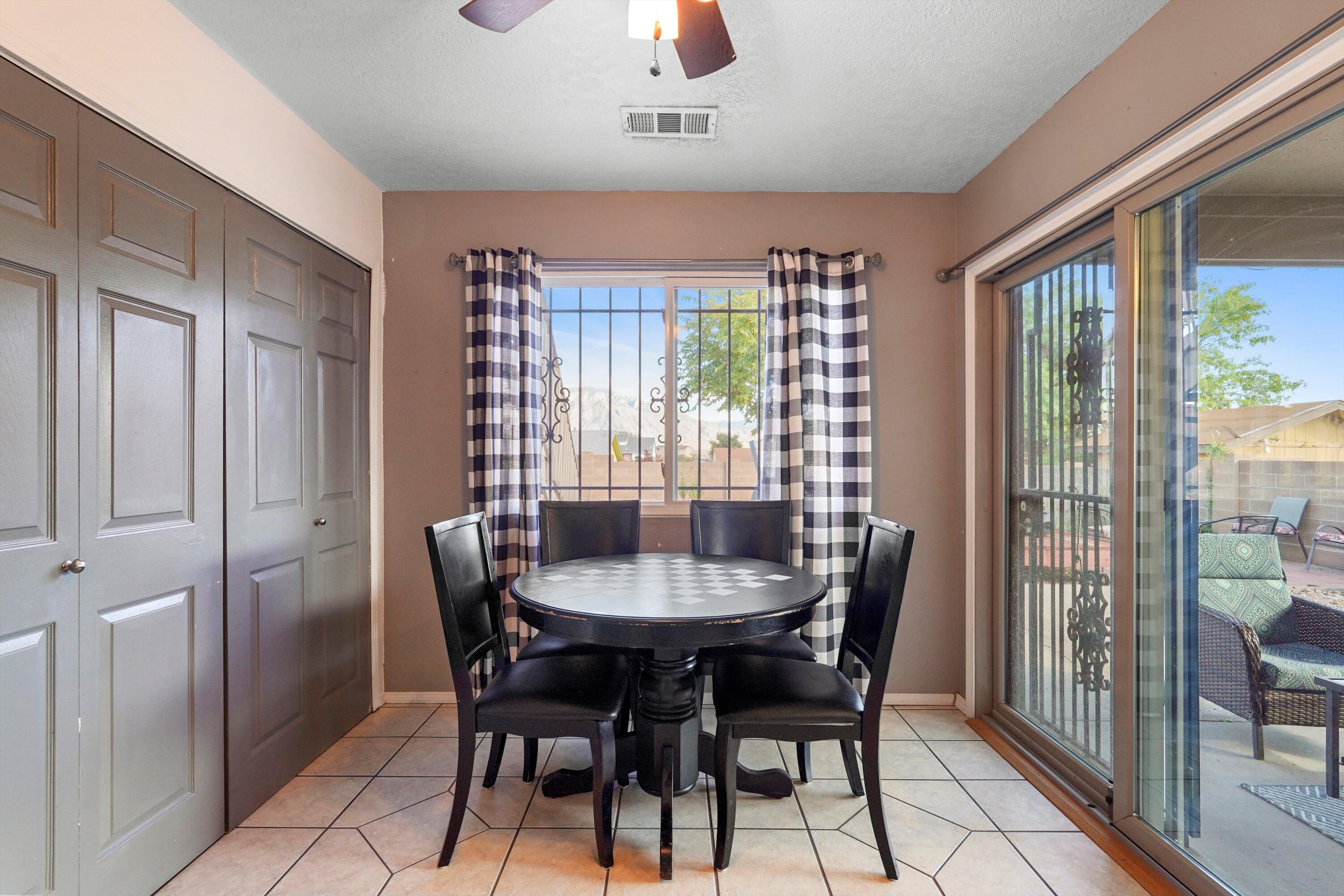 1964 ROANOKE Drive NE