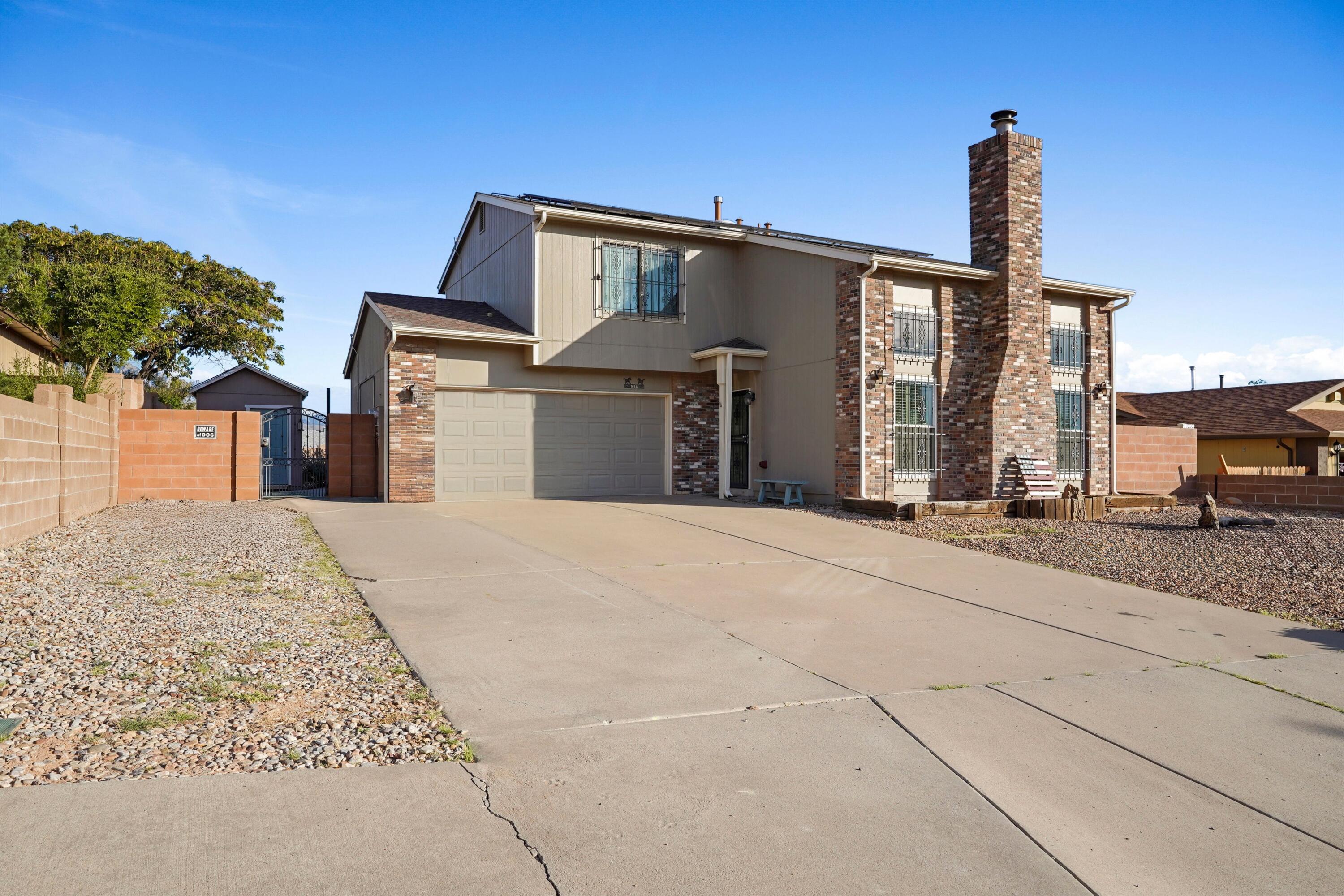 1964 ROANOKE Drive NE