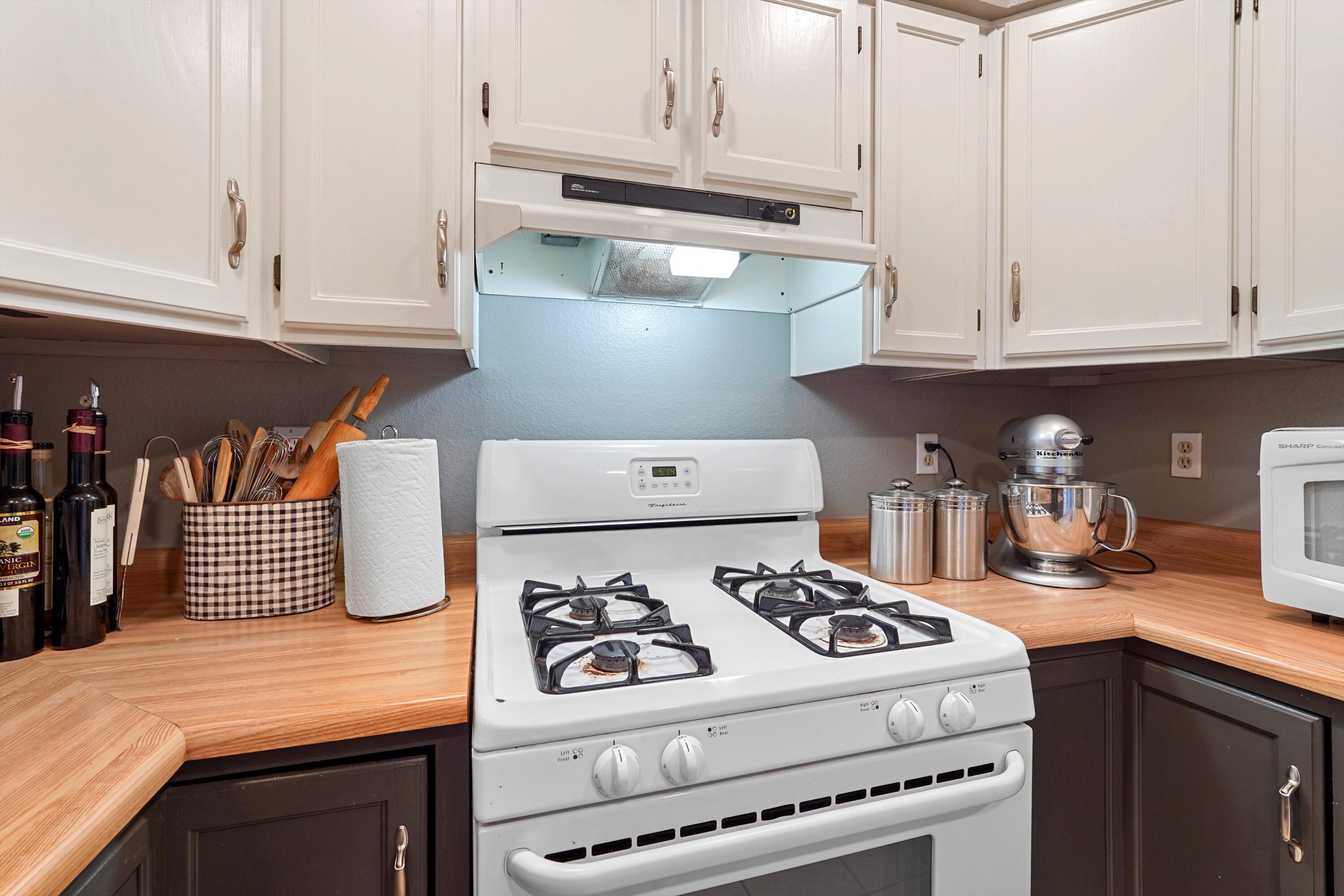 1964 ROANOKE Drive NE