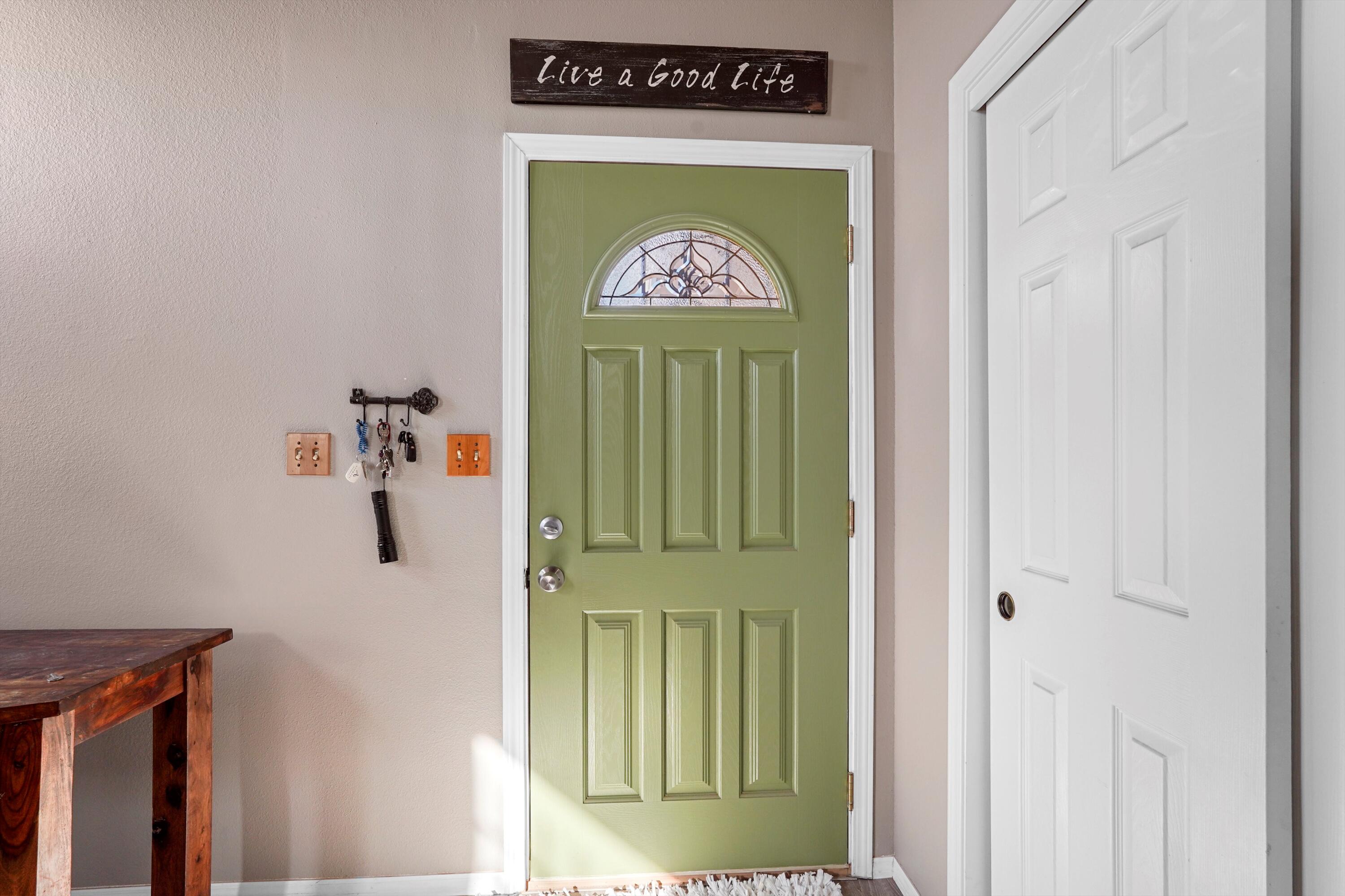 1964 ROANOKE Drive NE