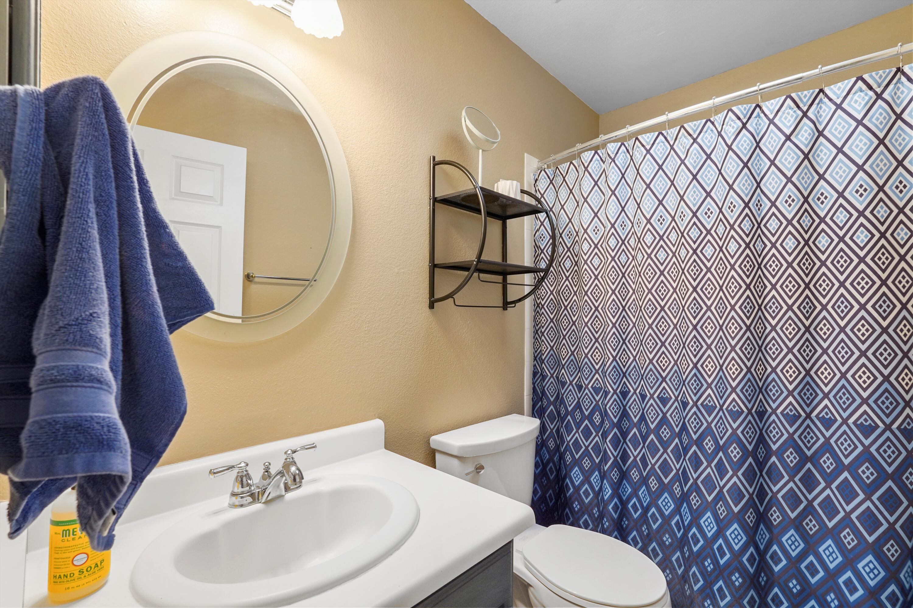 1964 ROANOKE Drive NE