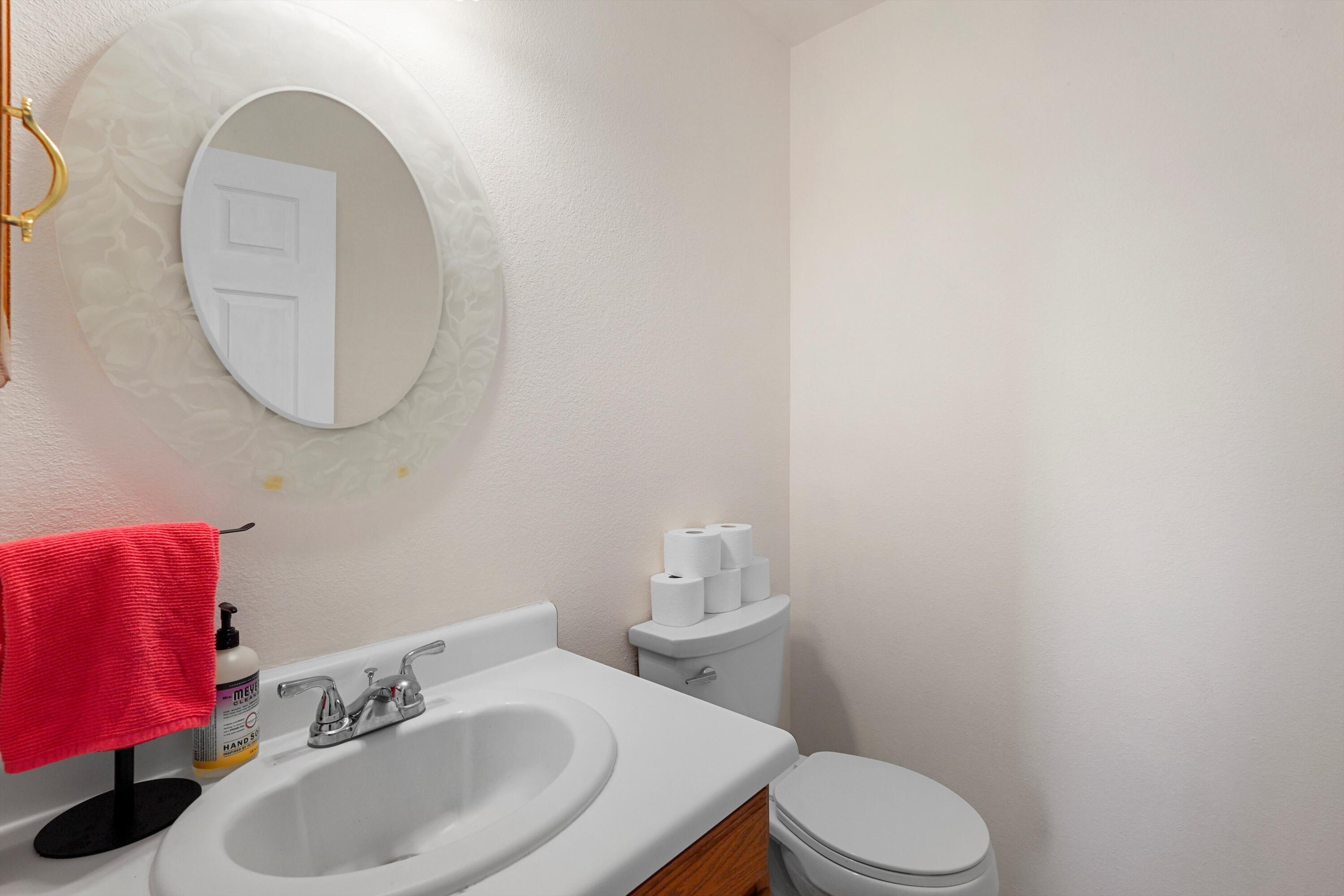 1964 ROANOKE Drive NE