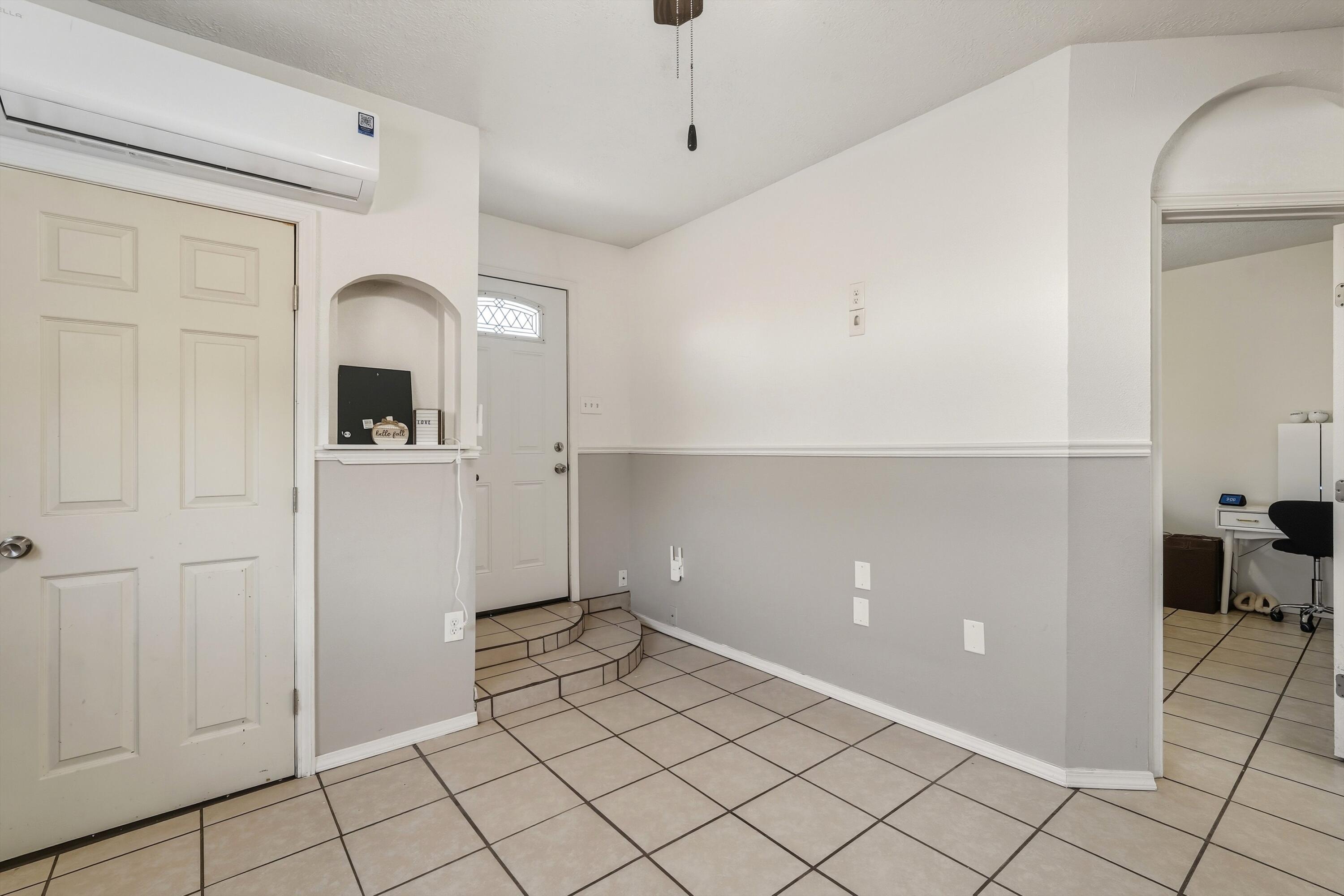 6704 Johniece Drive SW