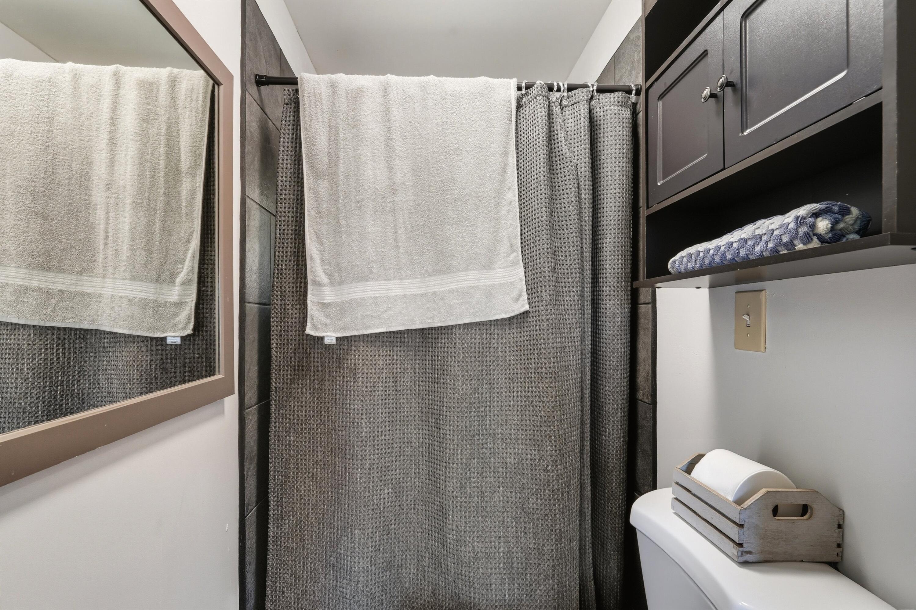 6704 Johniece Drive SW