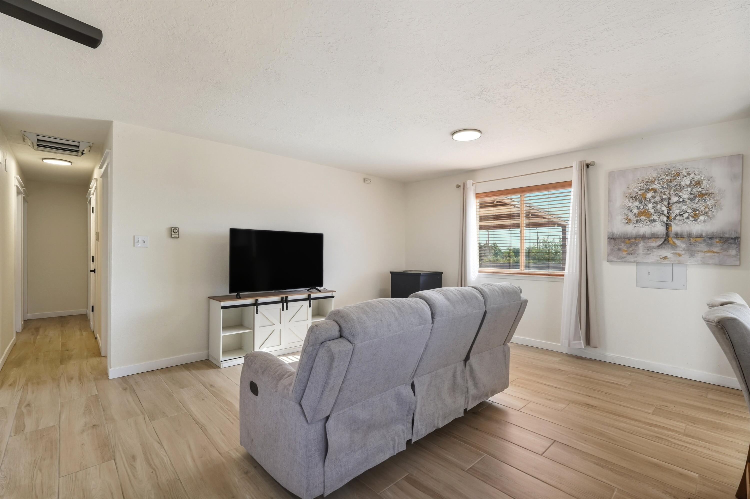 6704 Johniece Drive SW