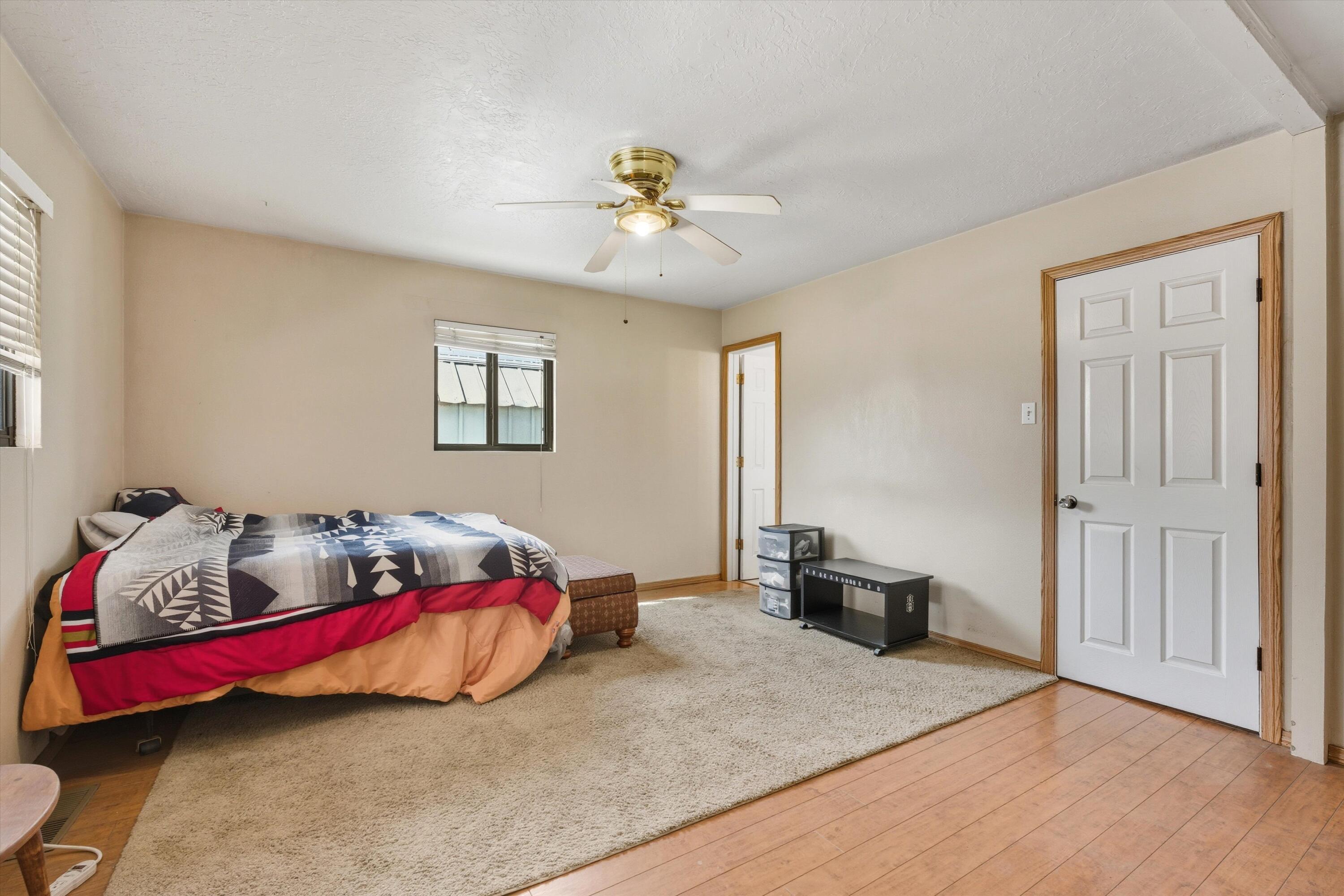 5420 MOUNTAIN Road NE