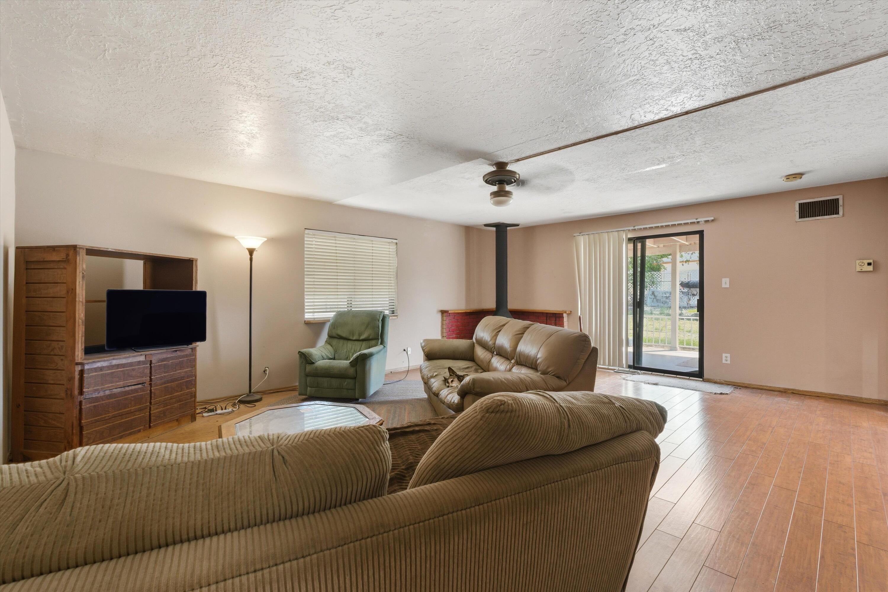 5420 MOUNTAIN Road NE