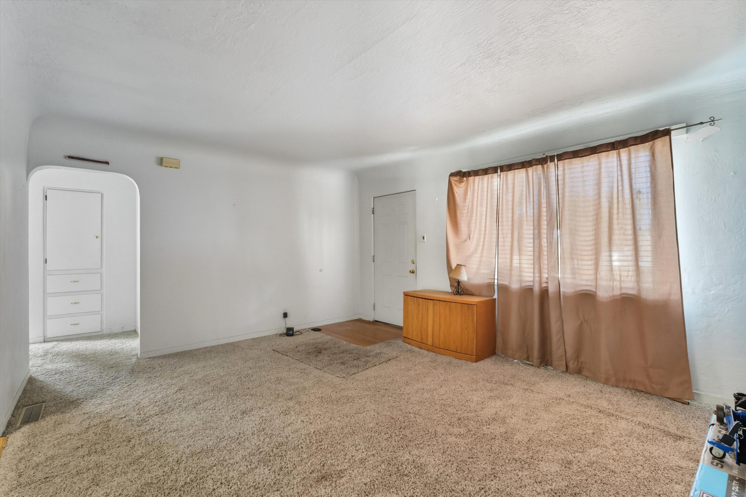 5420 MOUNTAIN Road NE