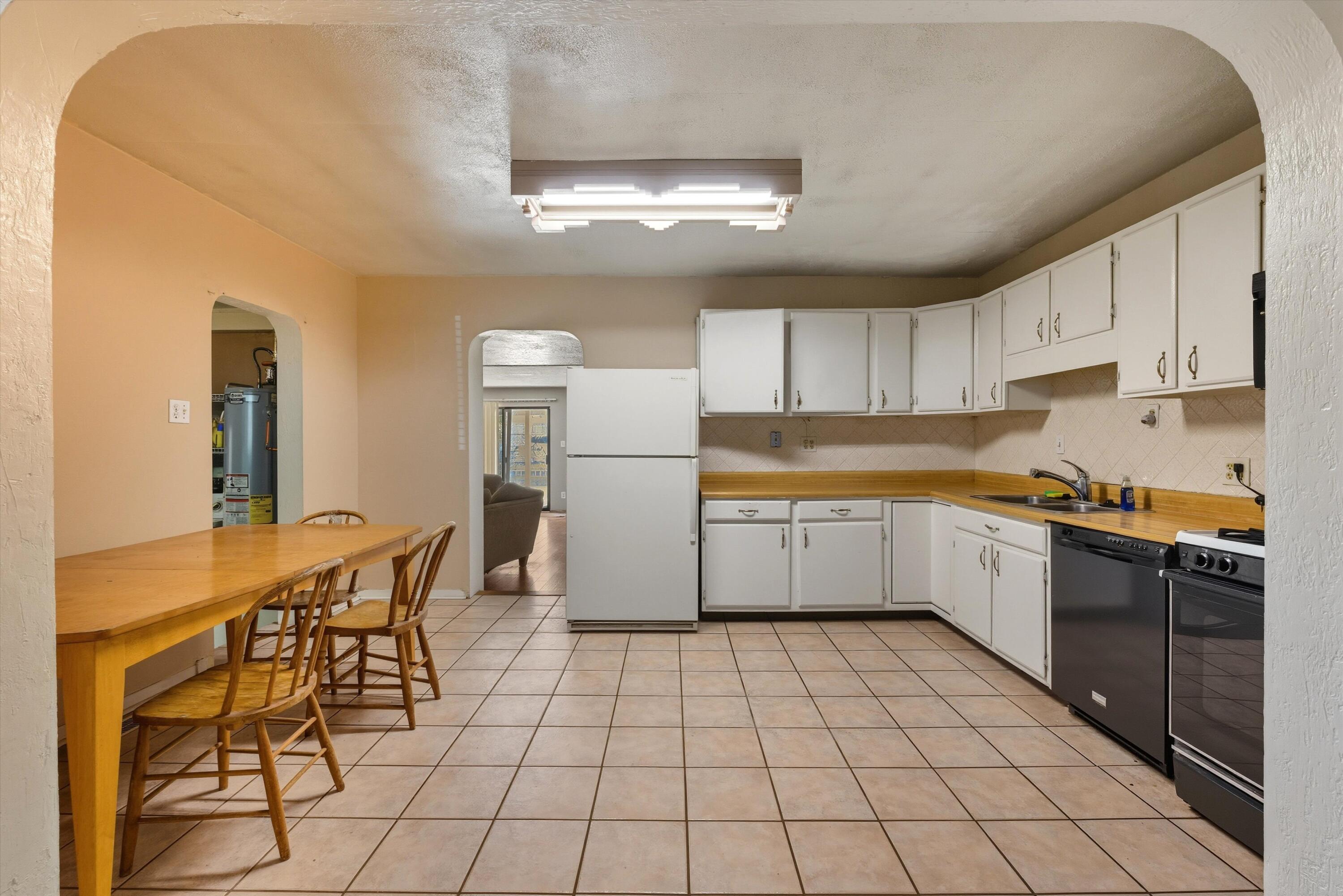 5420 MOUNTAIN Road NE