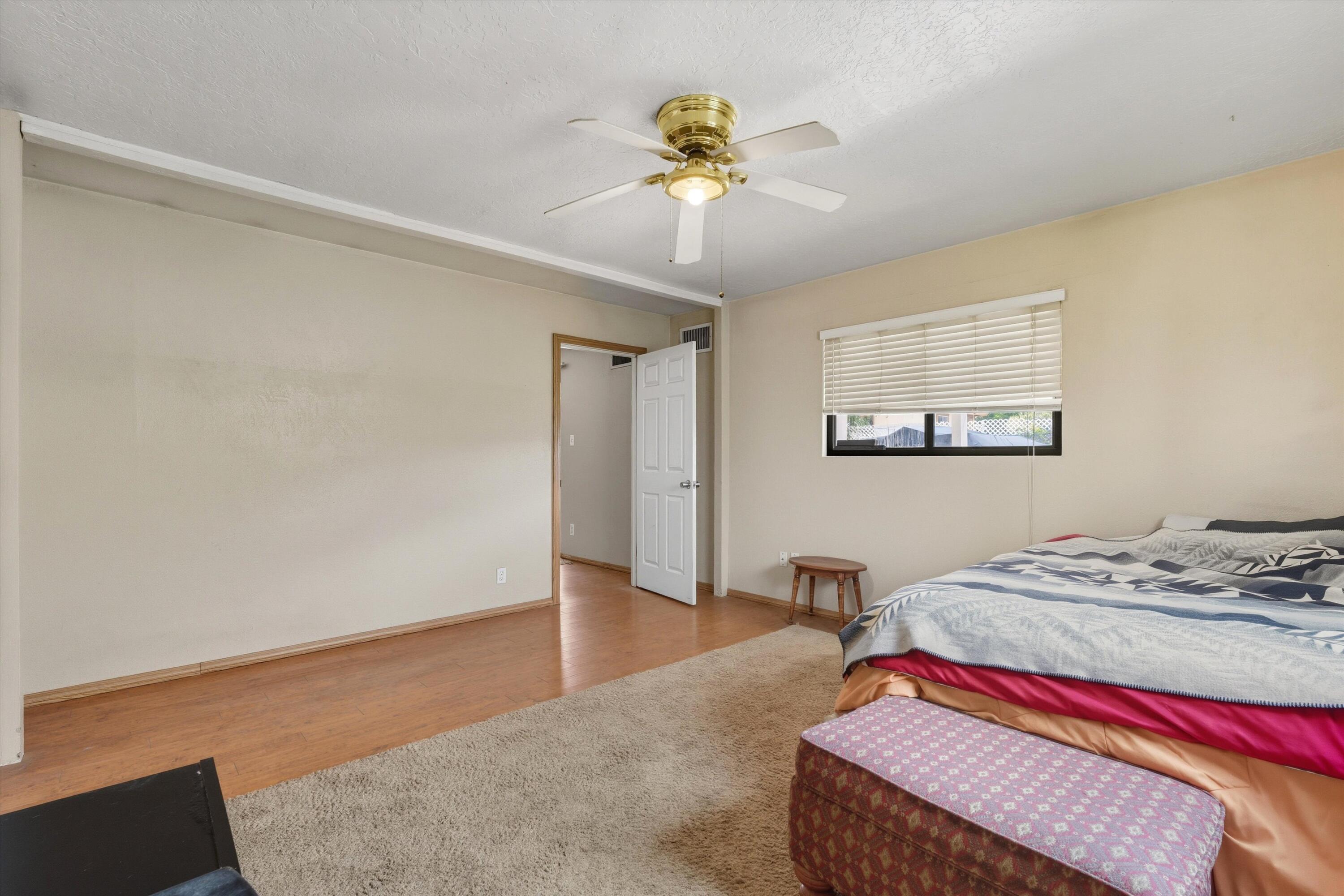 5420 MOUNTAIN Road NE