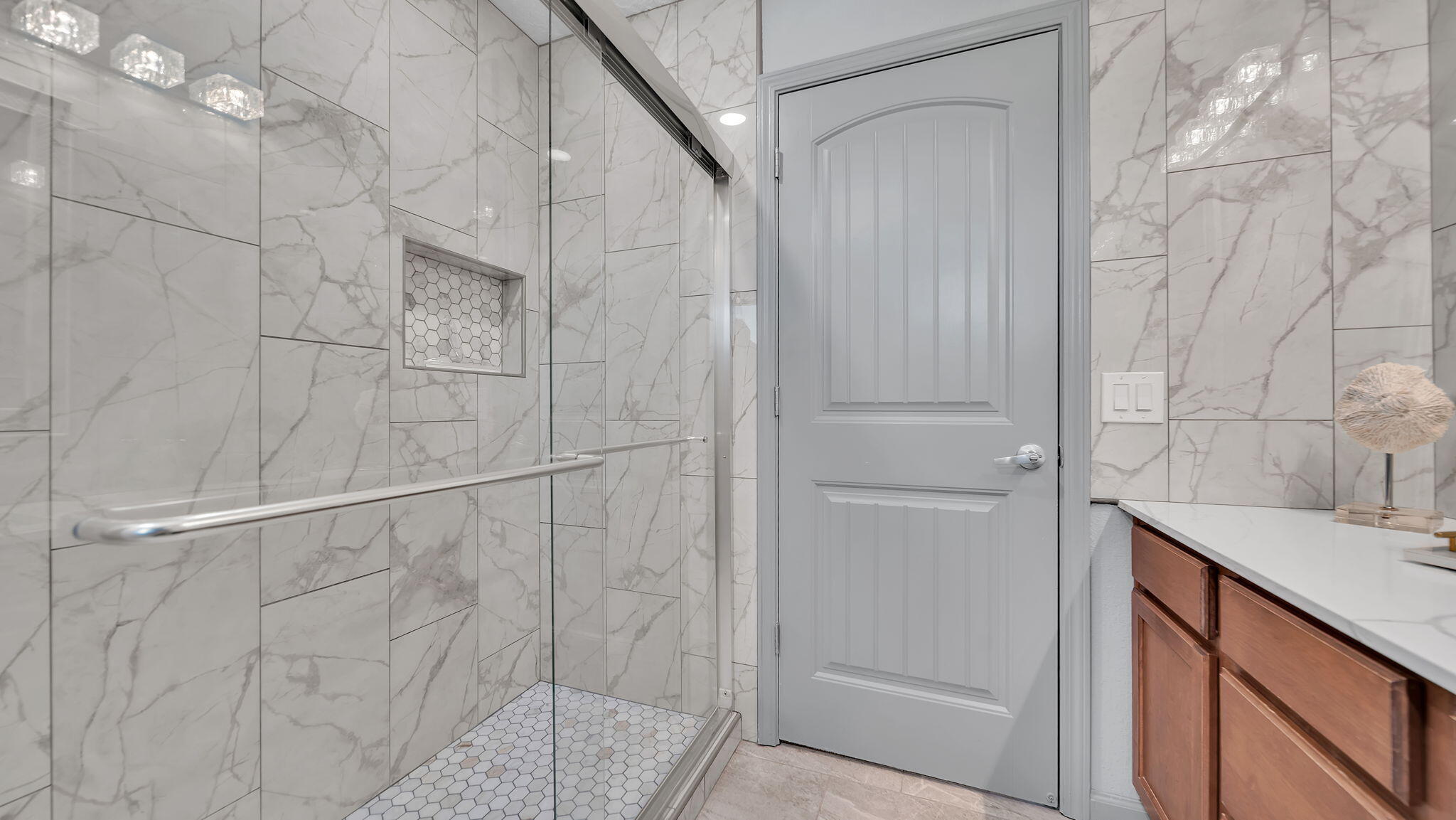 8612 SILK TASSEL Road NW