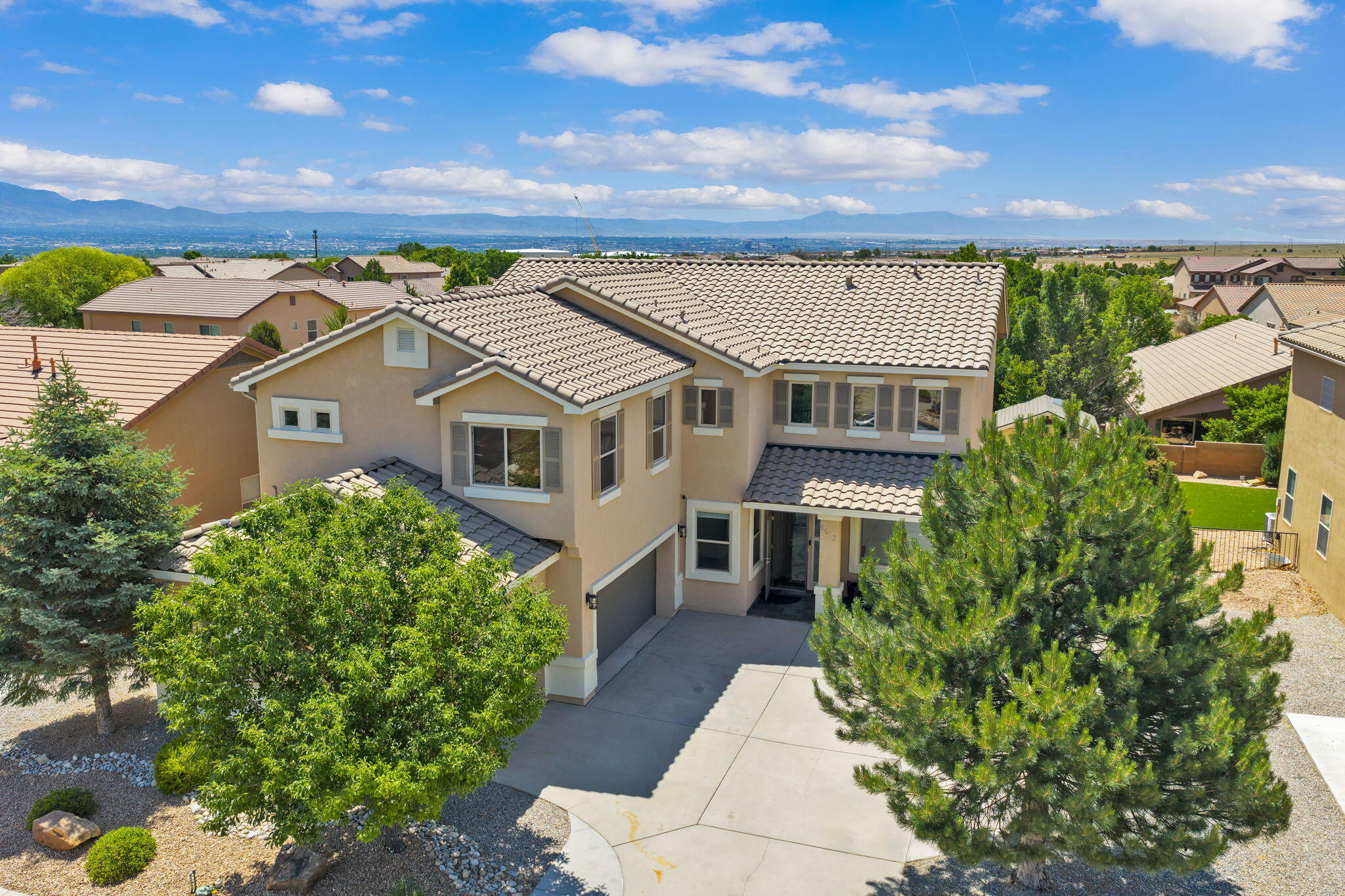 8612 SILK TASSEL Road NW