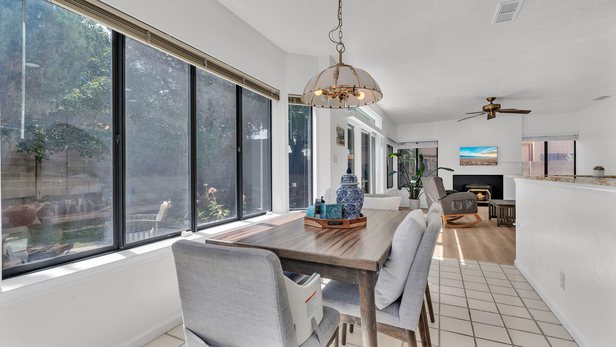 8720 MADRE Avenue NE