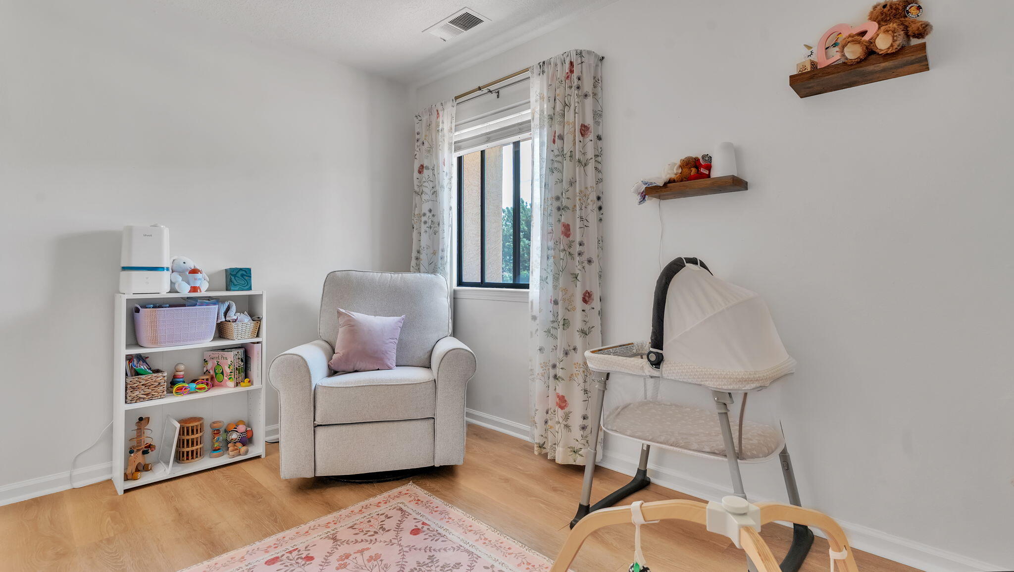 8720 MADRE Avenue NE