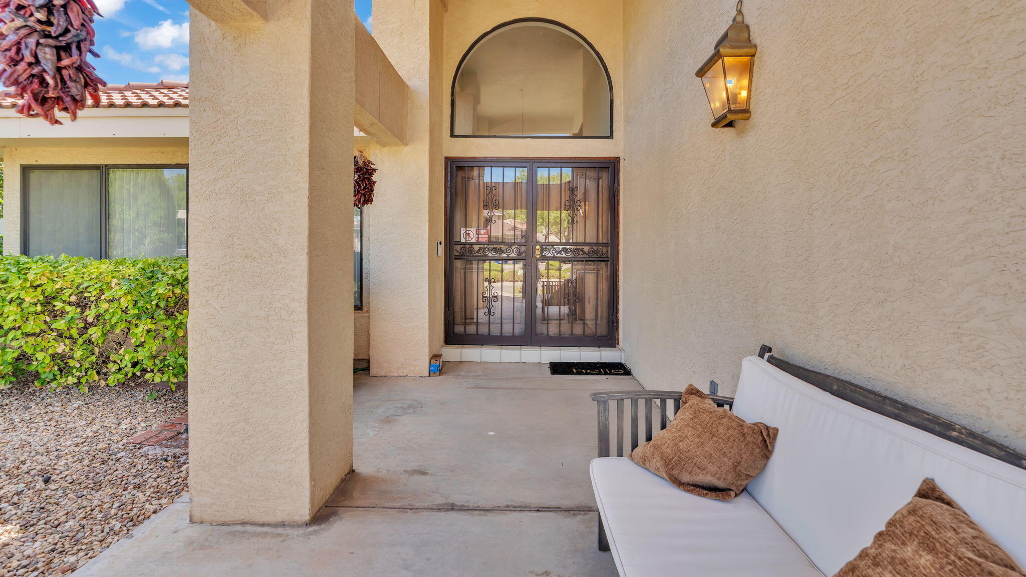 8720 MADRE Avenue NE