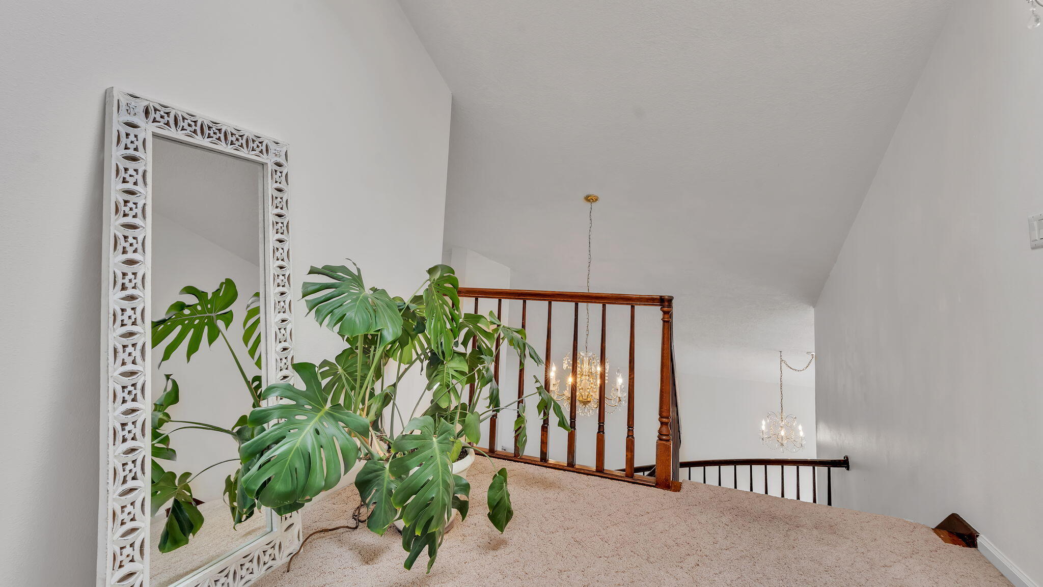 8720 MADRE Avenue NE