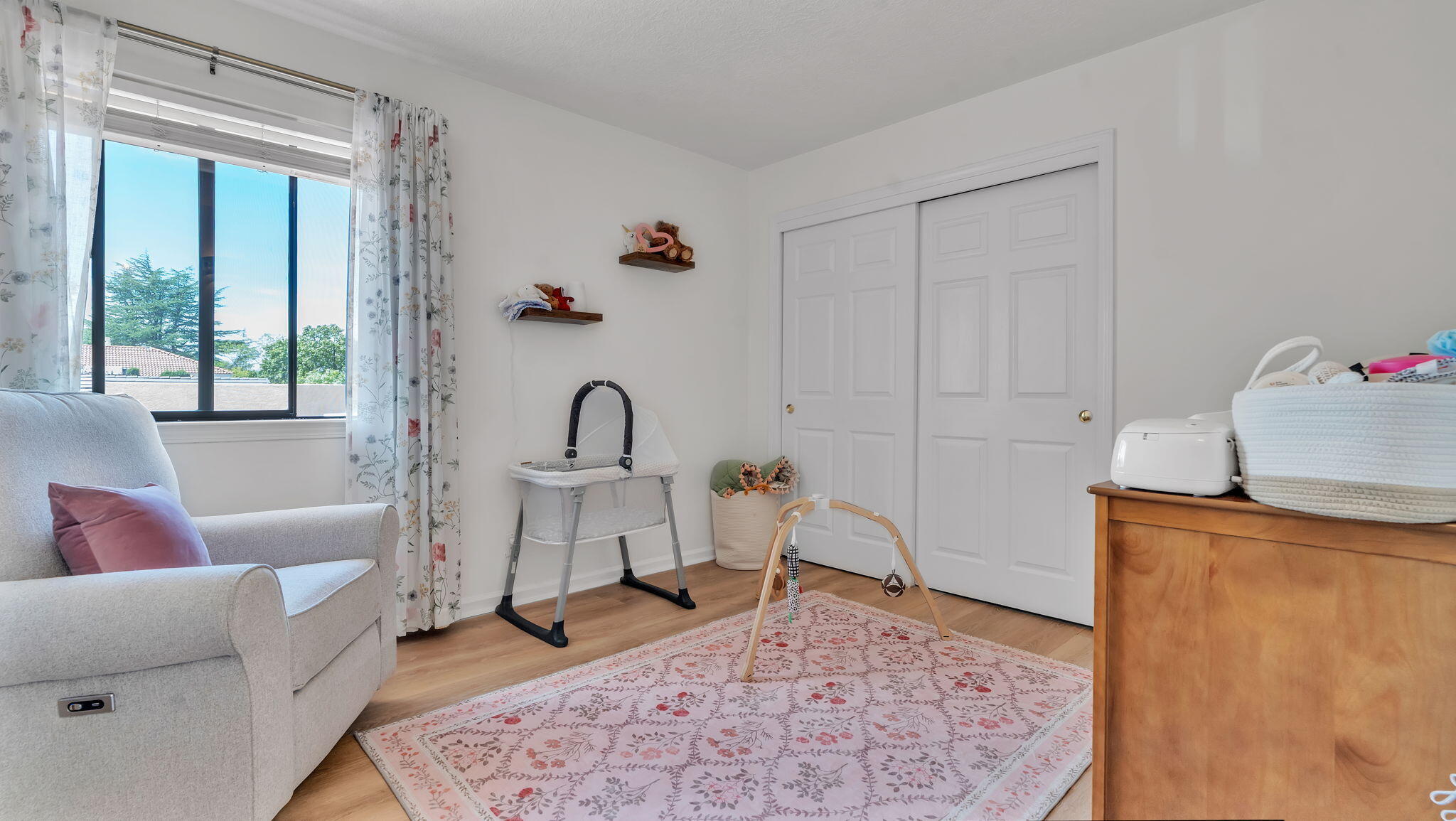 8720 MADRE Avenue NE