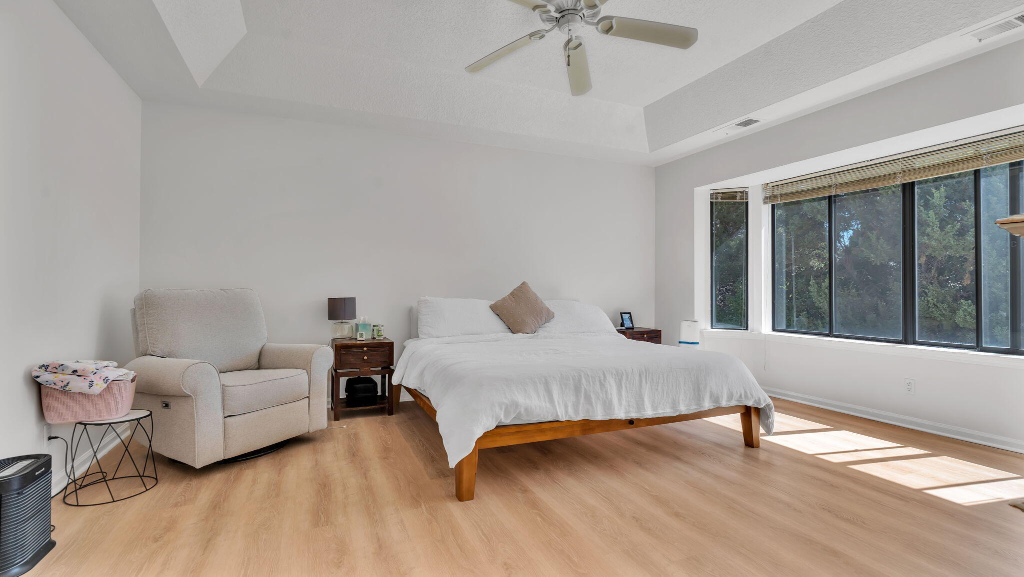 8720 MADRE Avenue NE