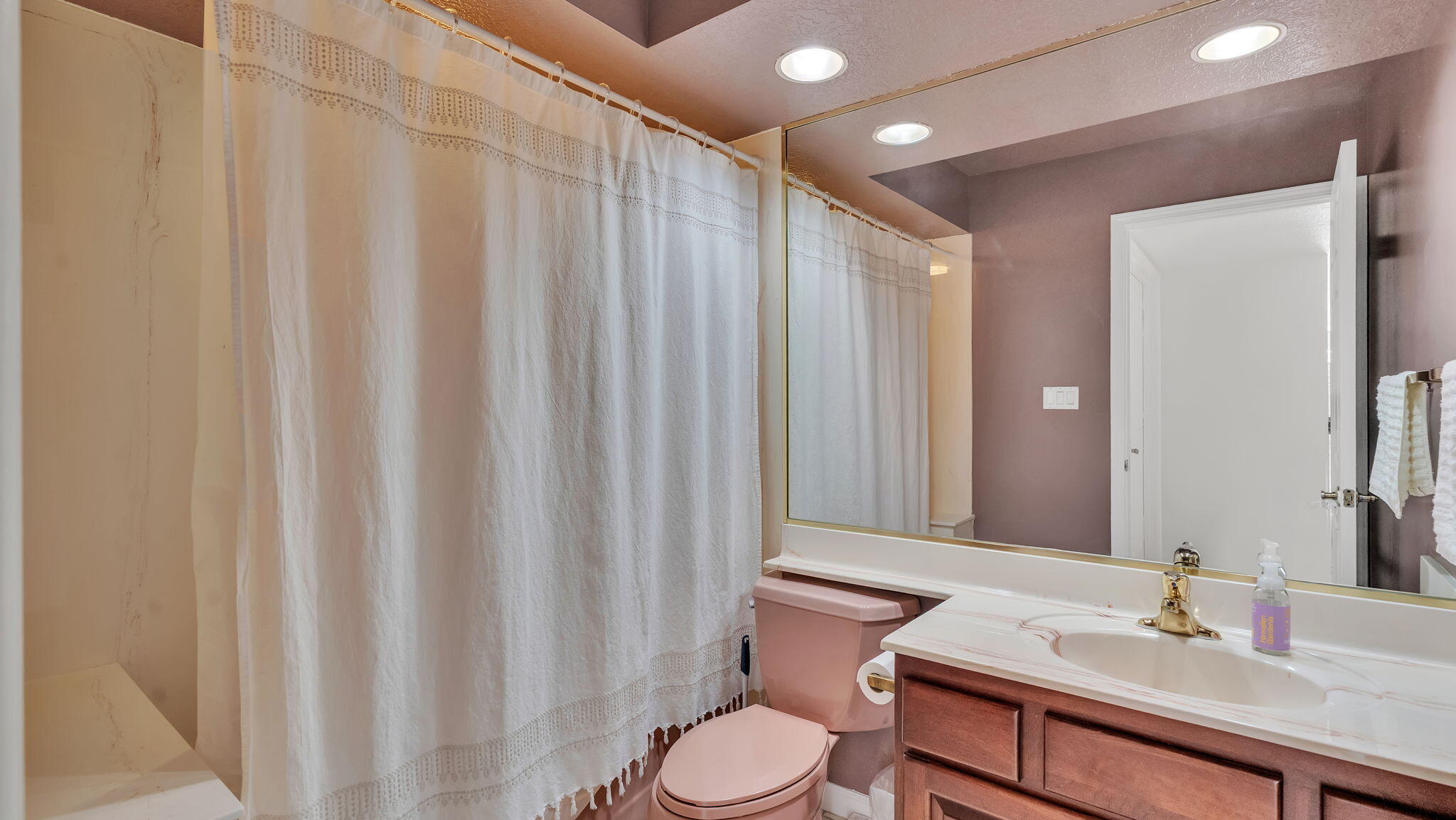 8720 MADRE Avenue NE