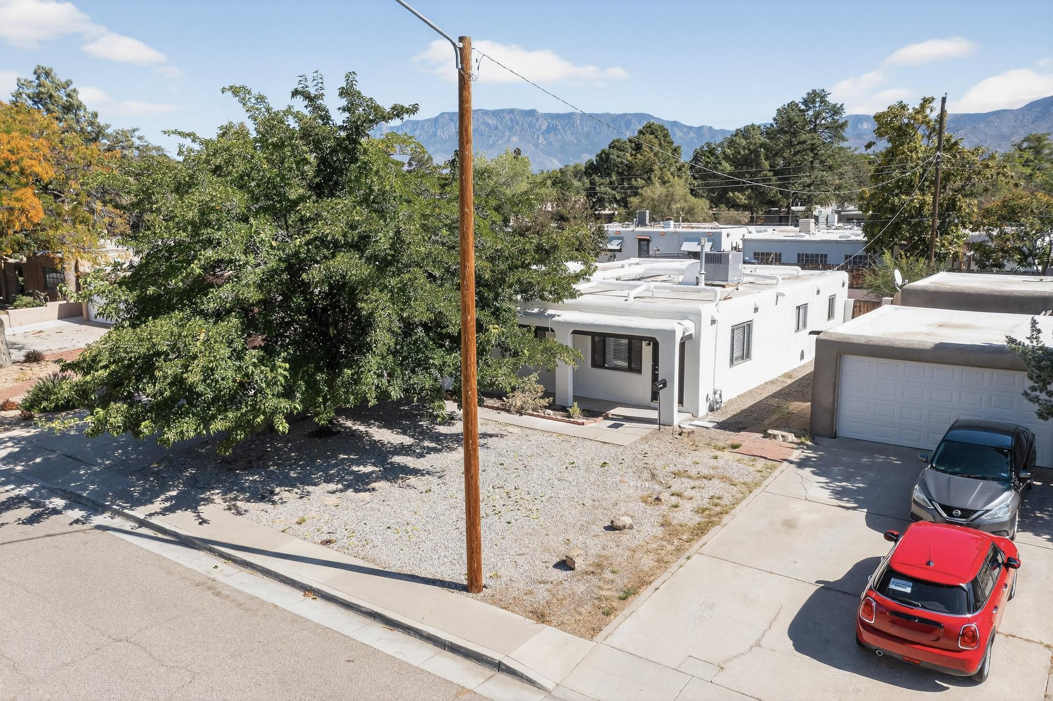 1820 Lester Drive NE Drive NE