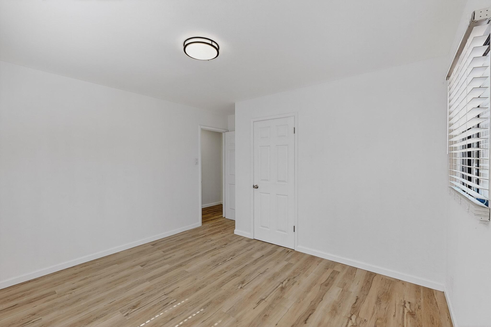 1820 Lester Drive NE Drive NE