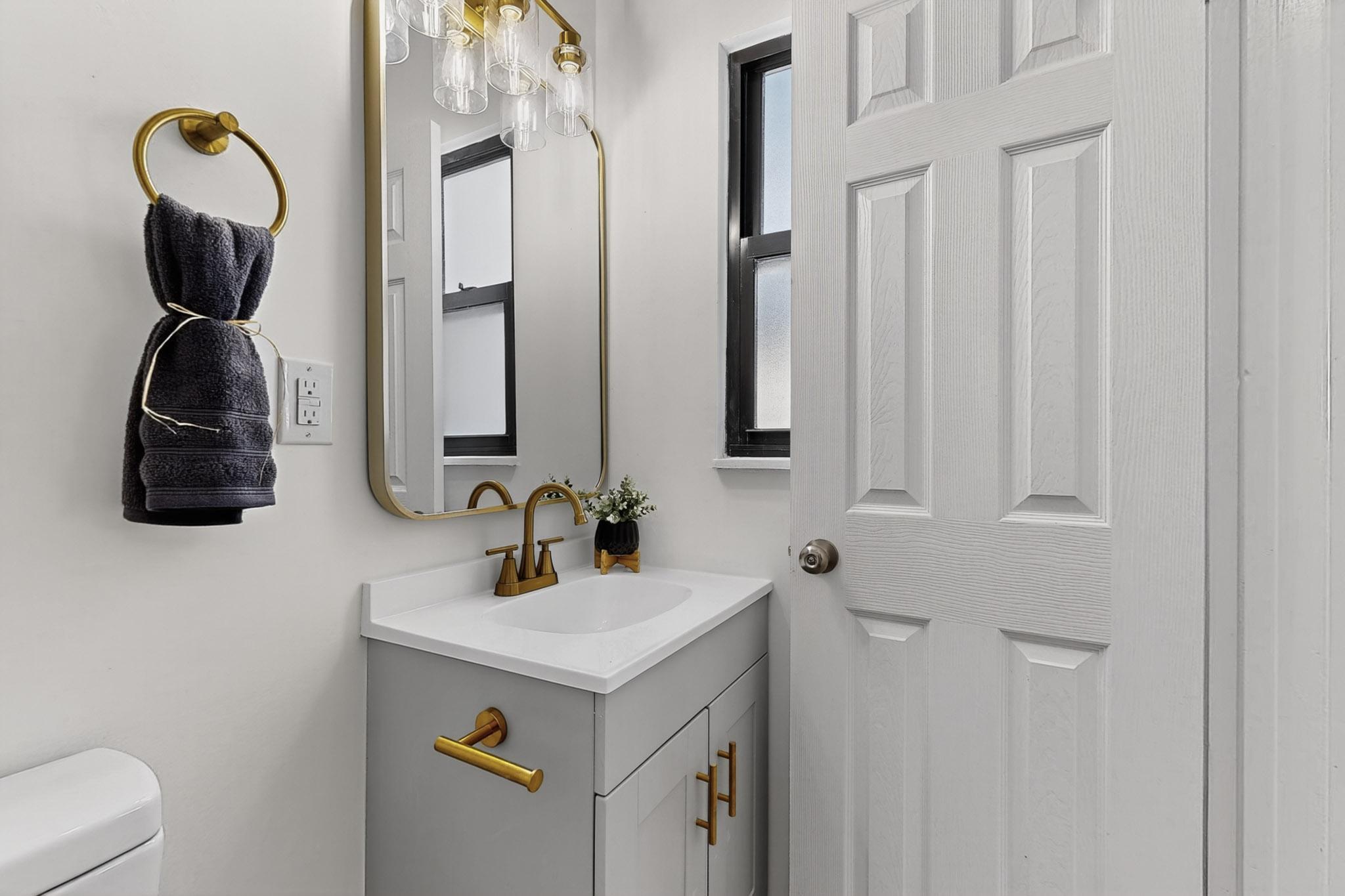 1820 Lester Drive NE Drive NE