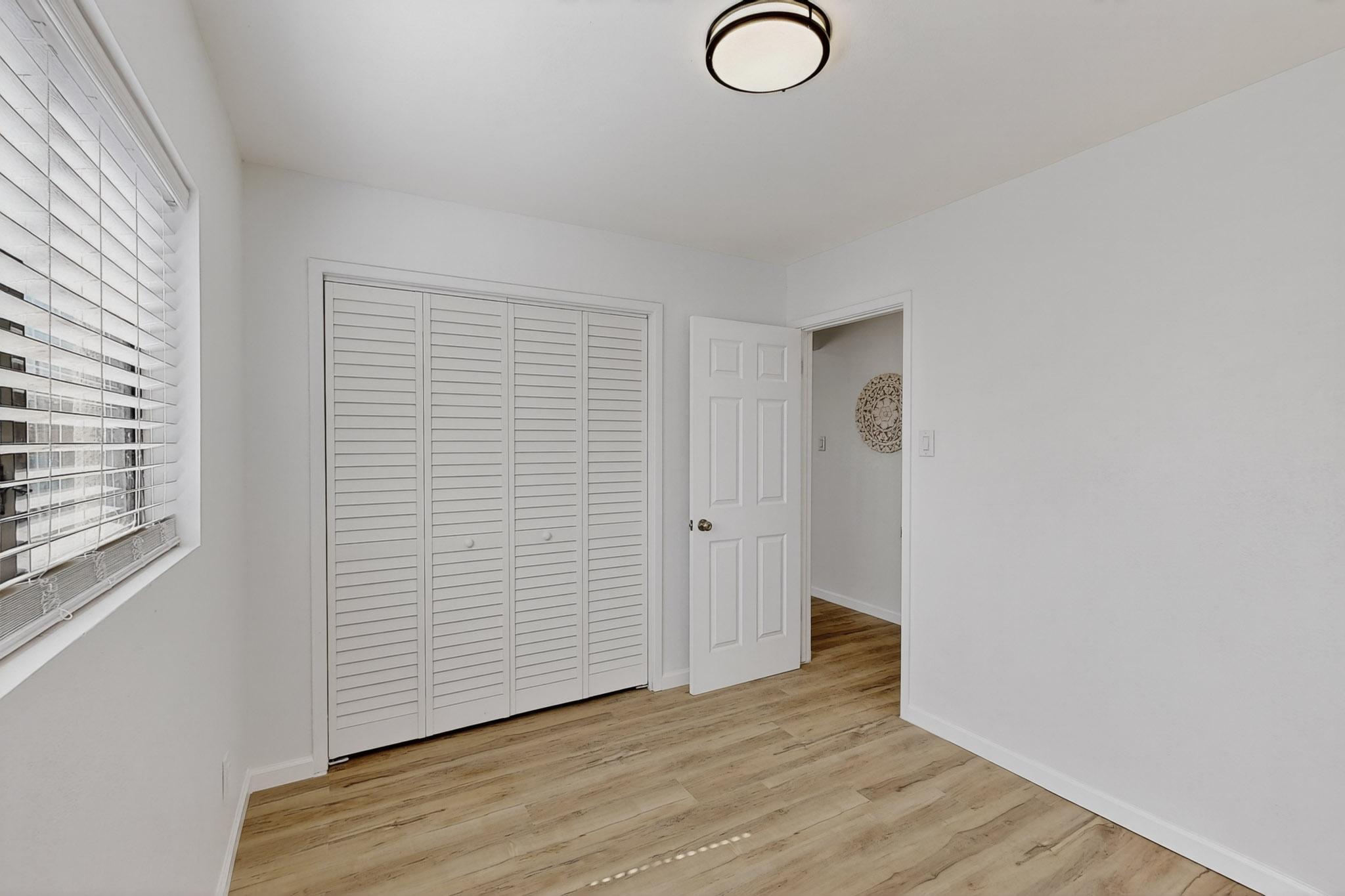 1820 Lester Drive NE Drive NE