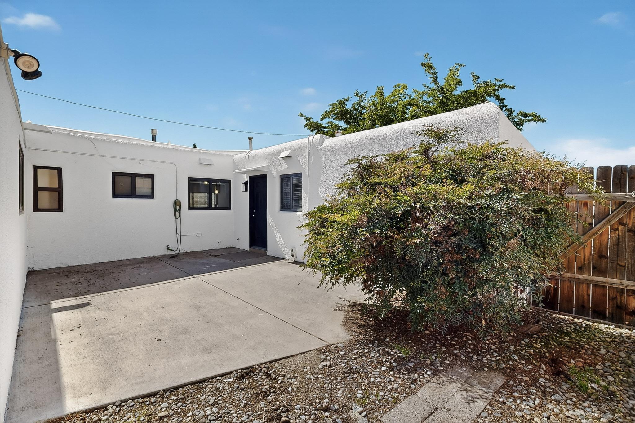 1820 Lester Drive NE Drive NE