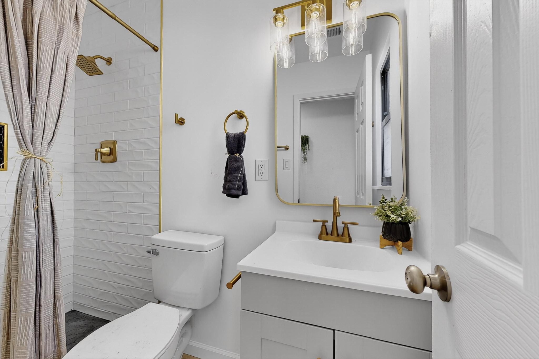 1820 Lester Drive NE Drive NE