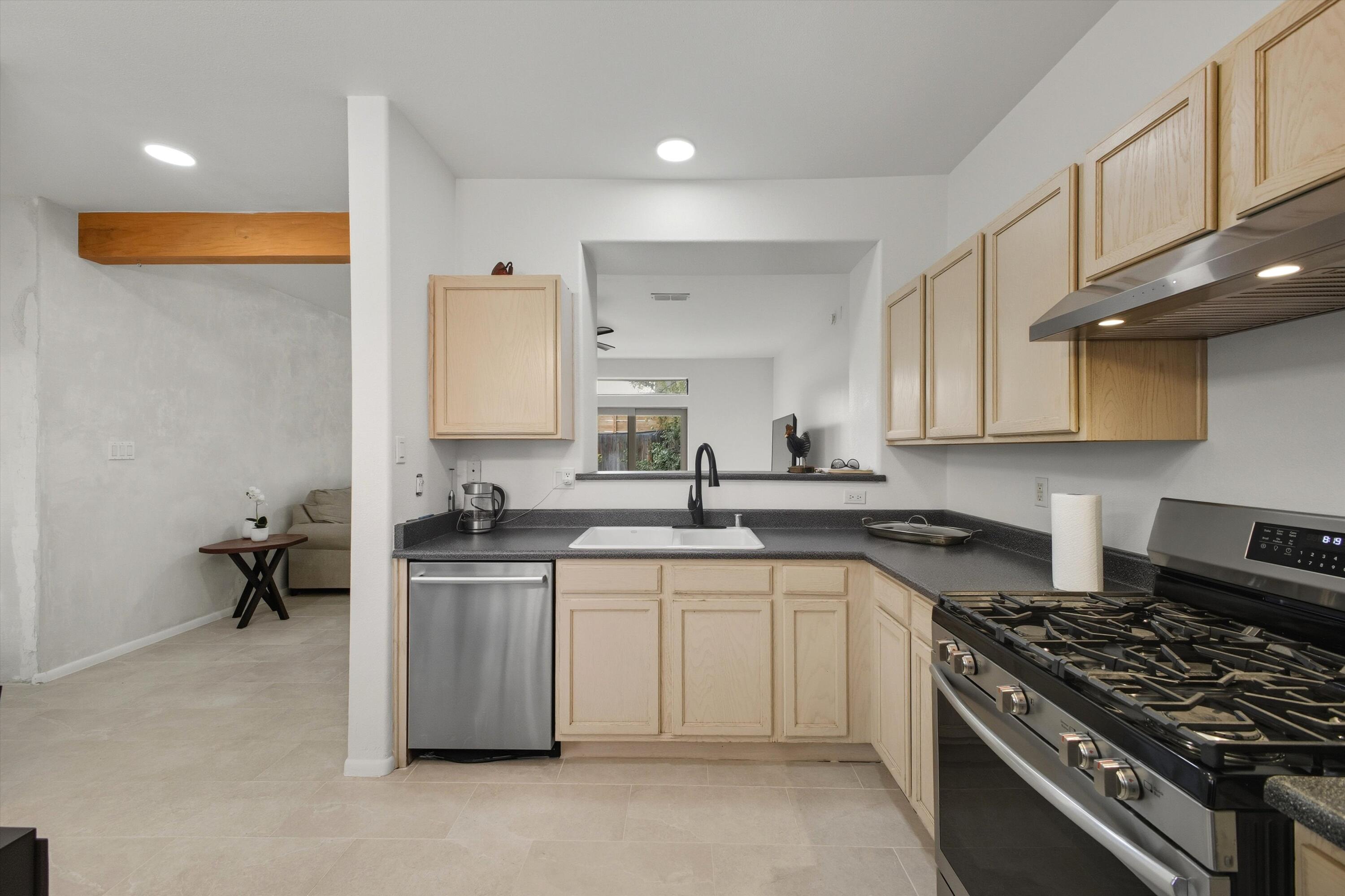 4616 Apache Knoll