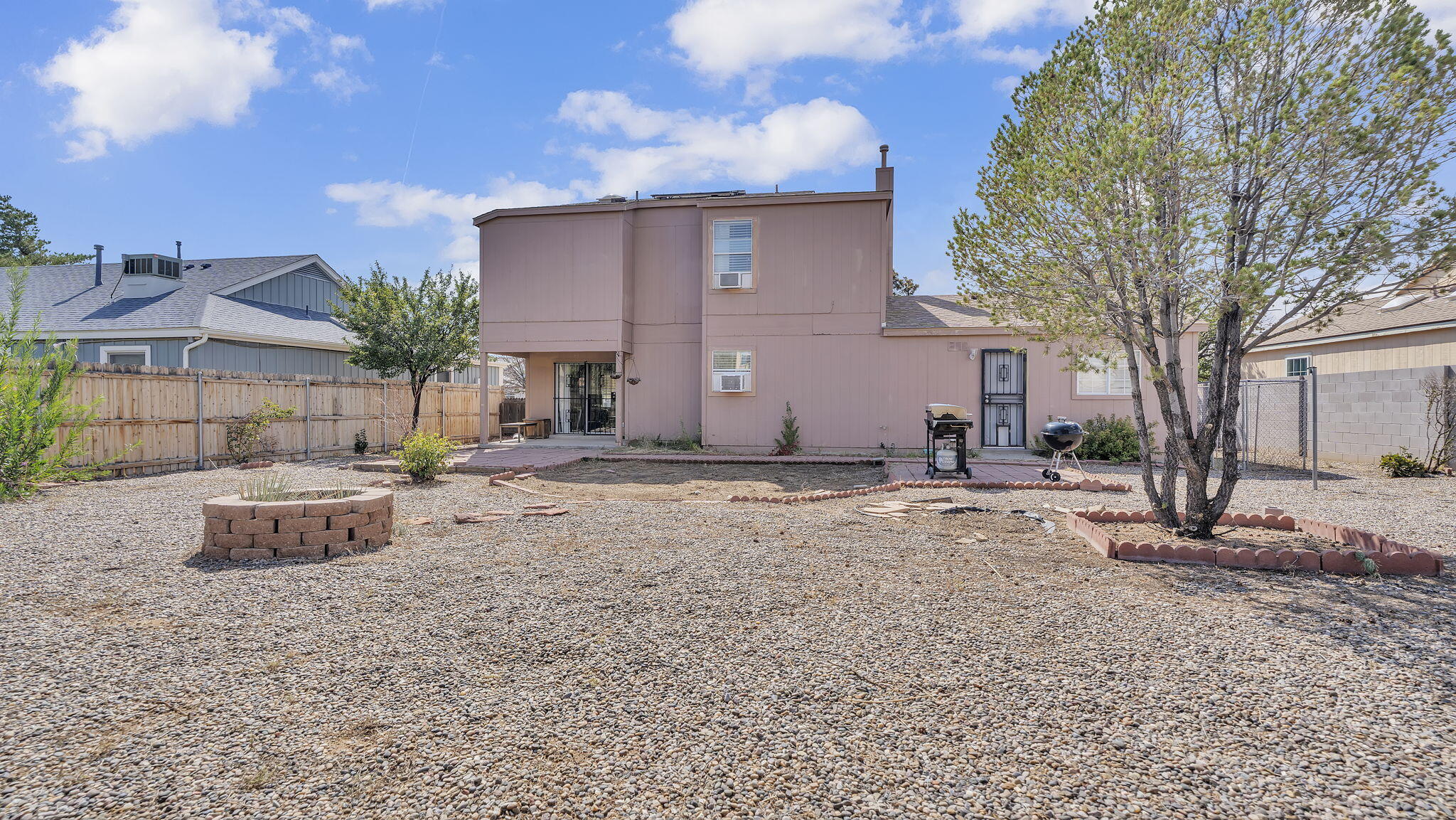 1800 Blueberry Drive NE