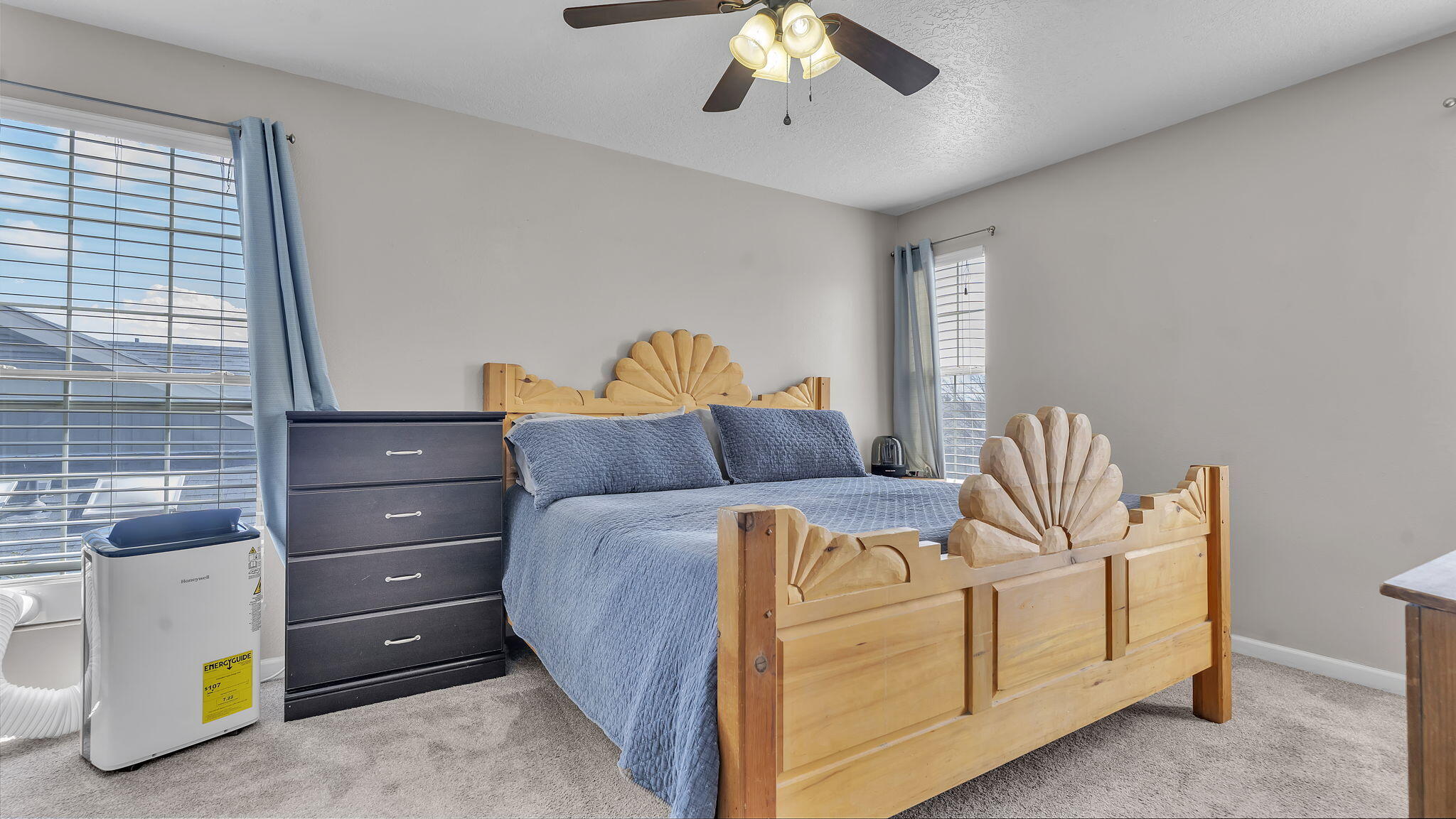 1800 Blueberry Drive NE