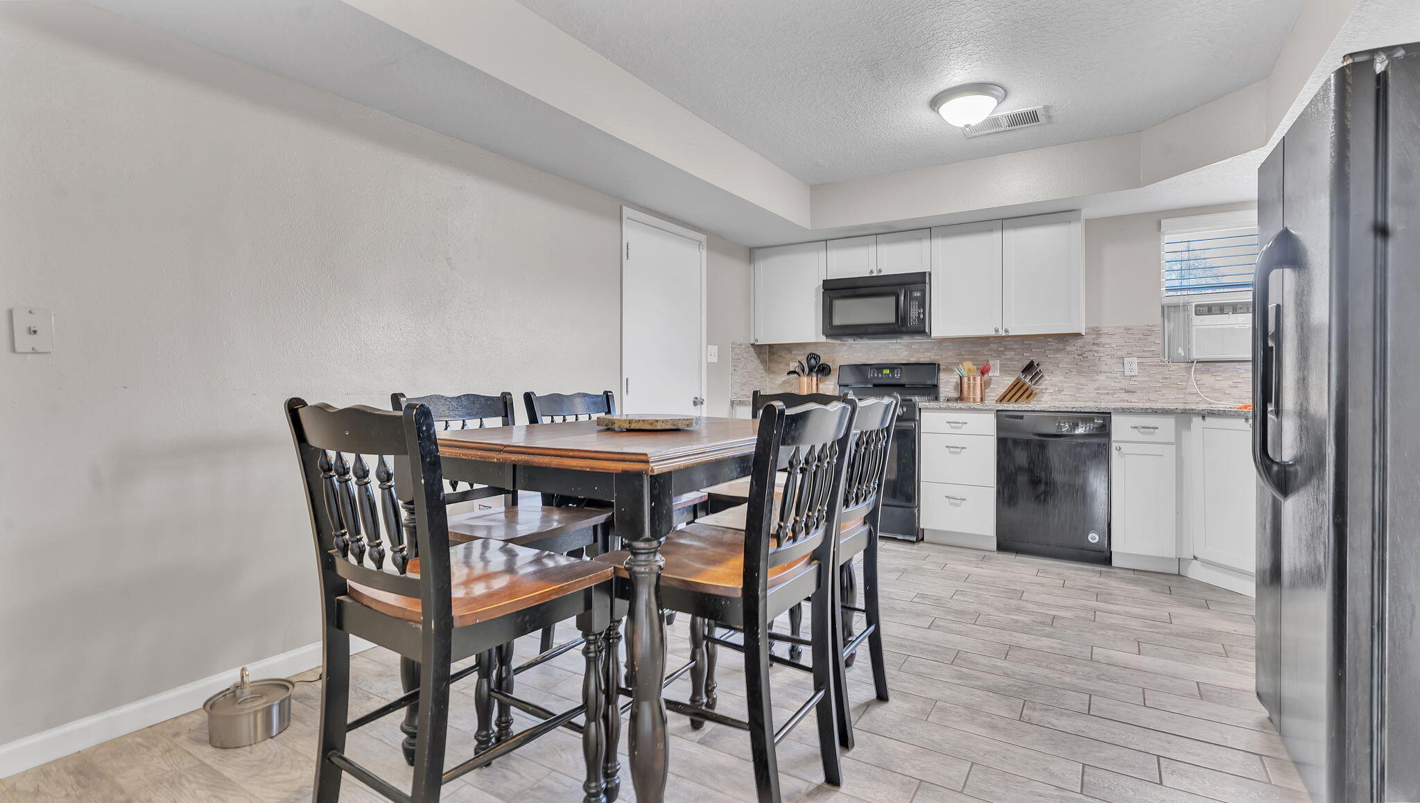 1800 Blueberry Drive NE