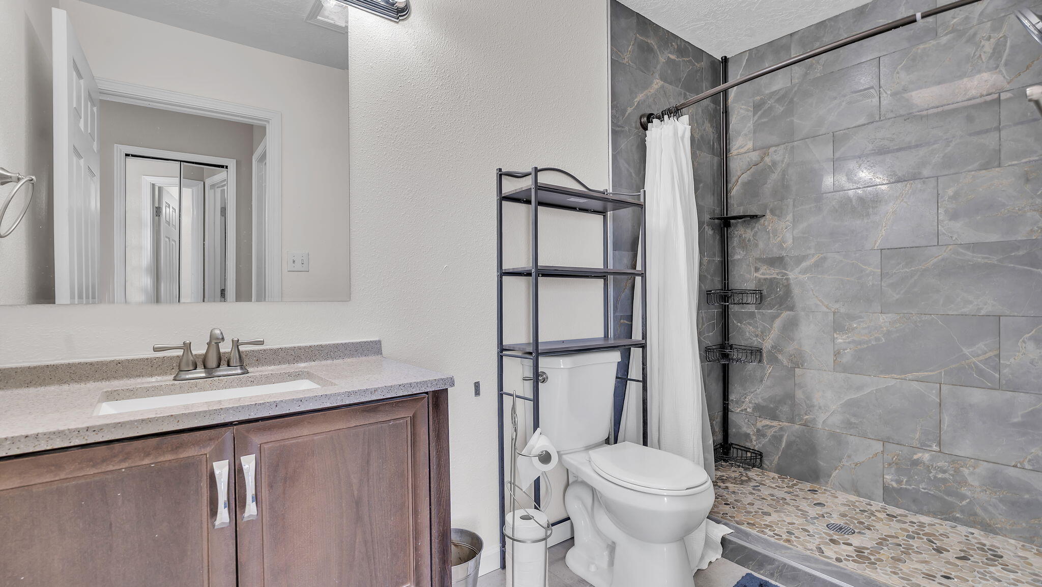 1800 Blueberry Drive NE