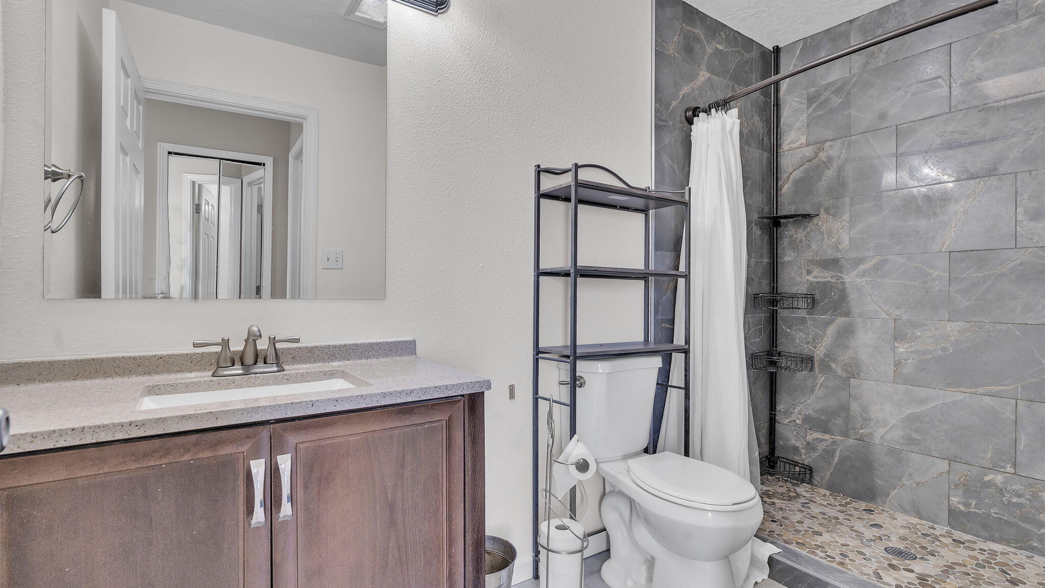 1800 Blueberry Drive NE