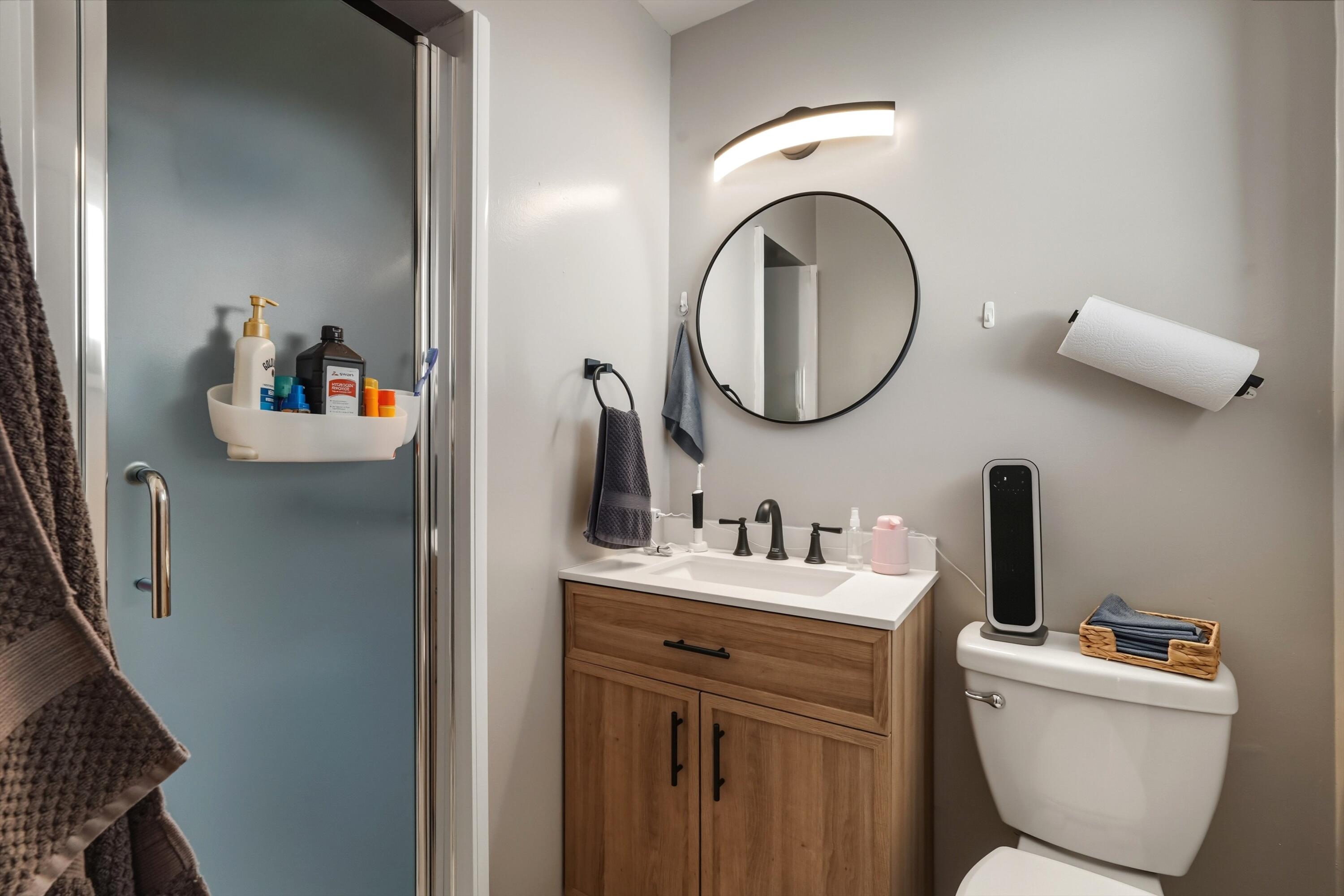 932 Manzano Street NE