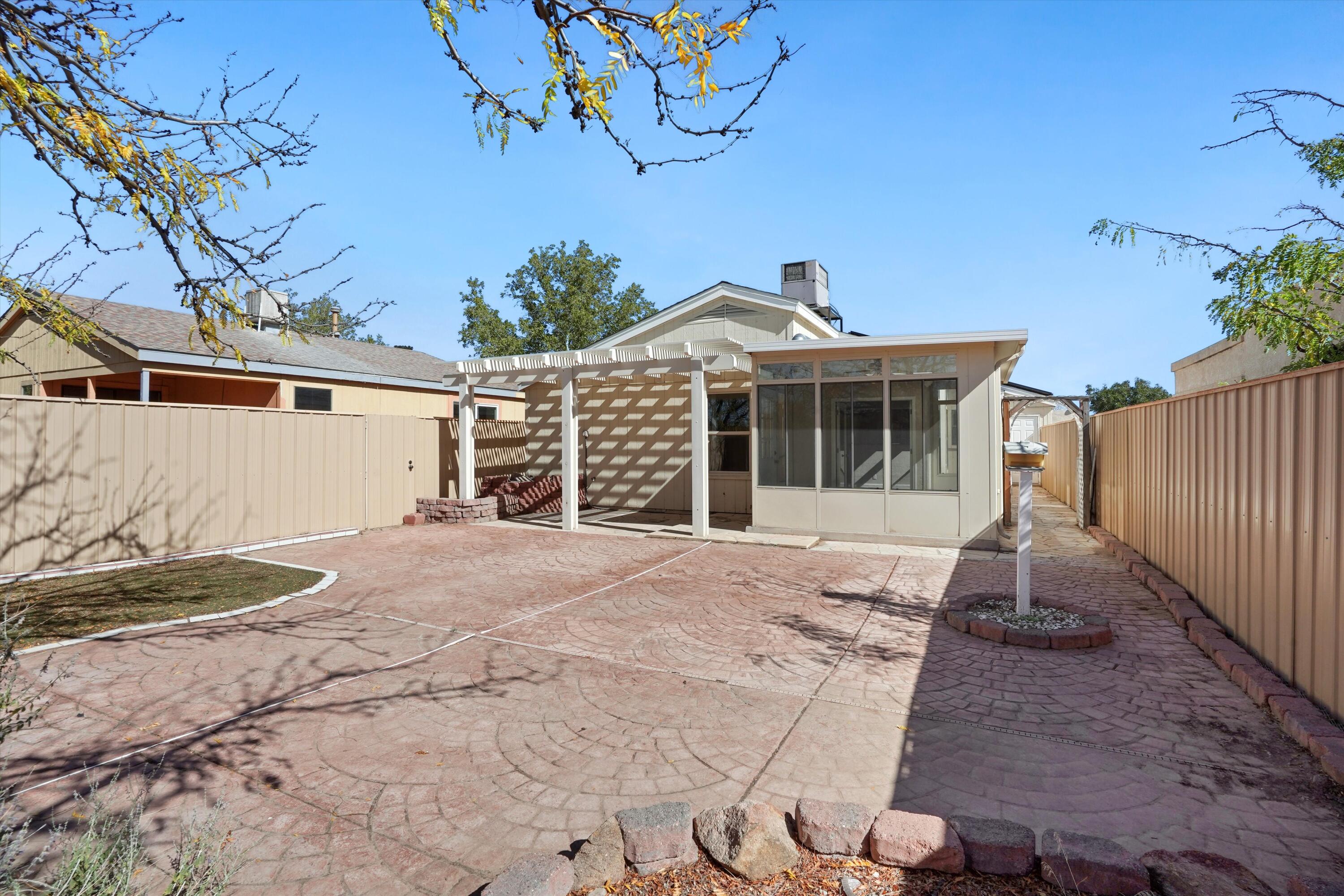 1645 Hollyberry Drive NE