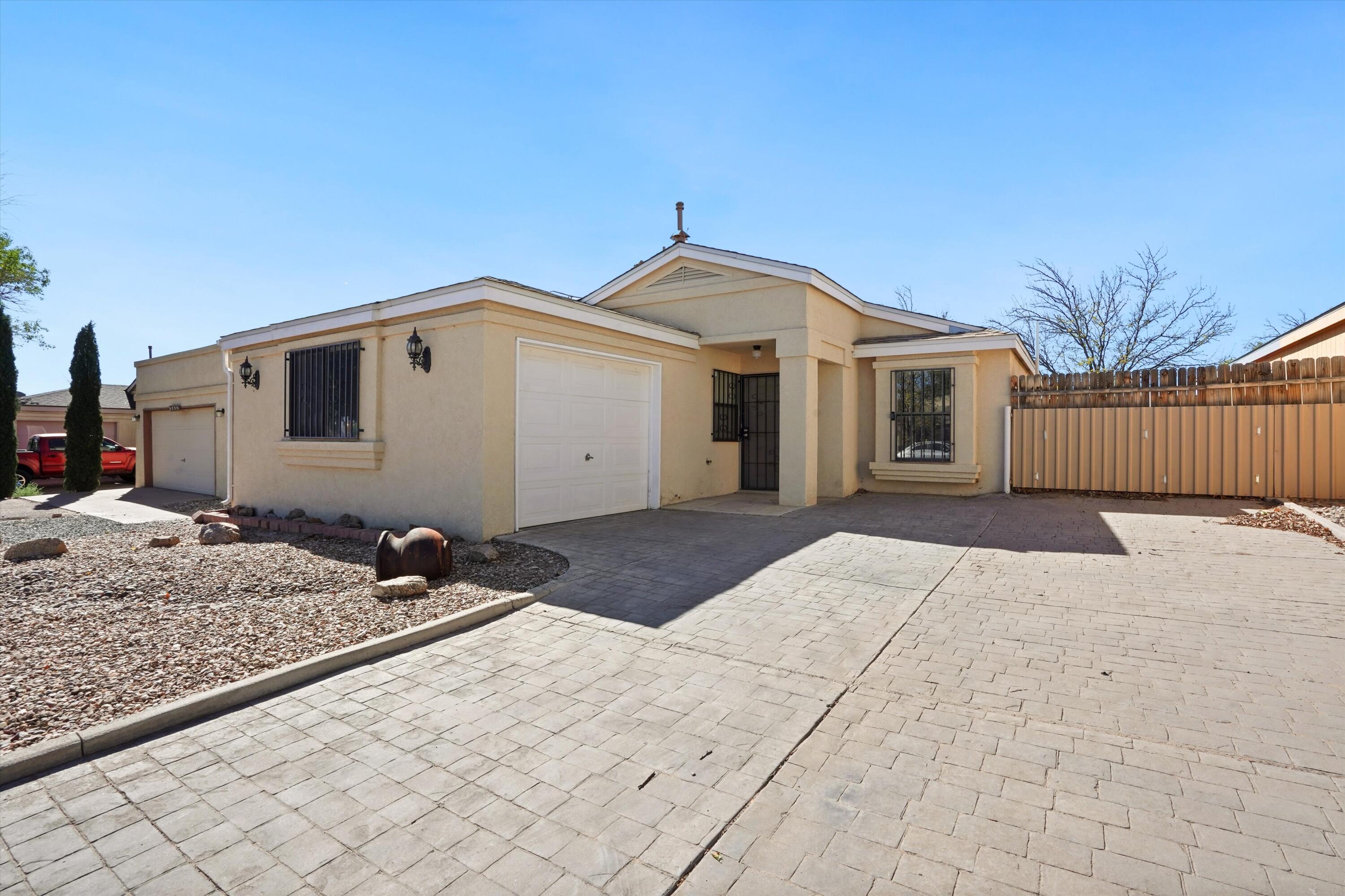 1645 Hollyberry Drive NE