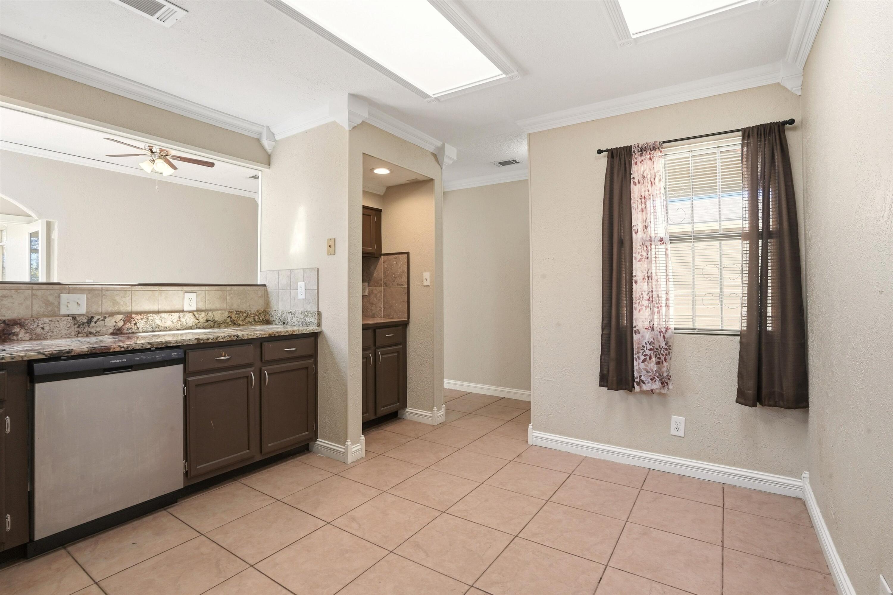 1645 Hollyberry Drive NE