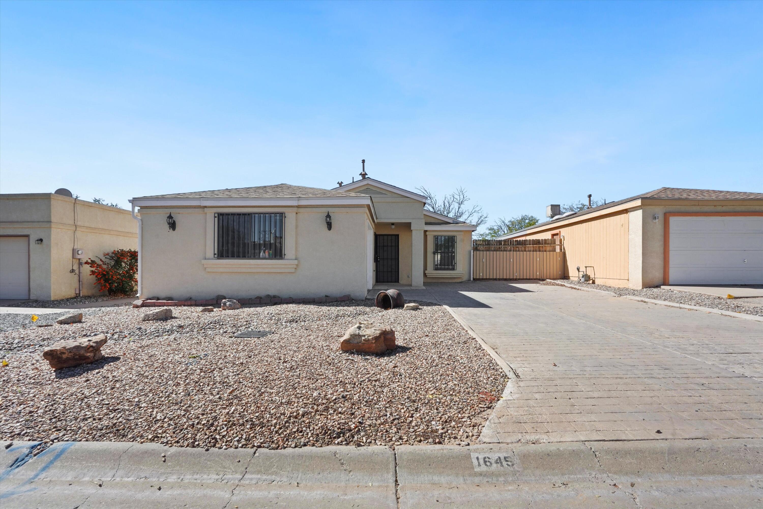 1645 Hollyberry Drive NE