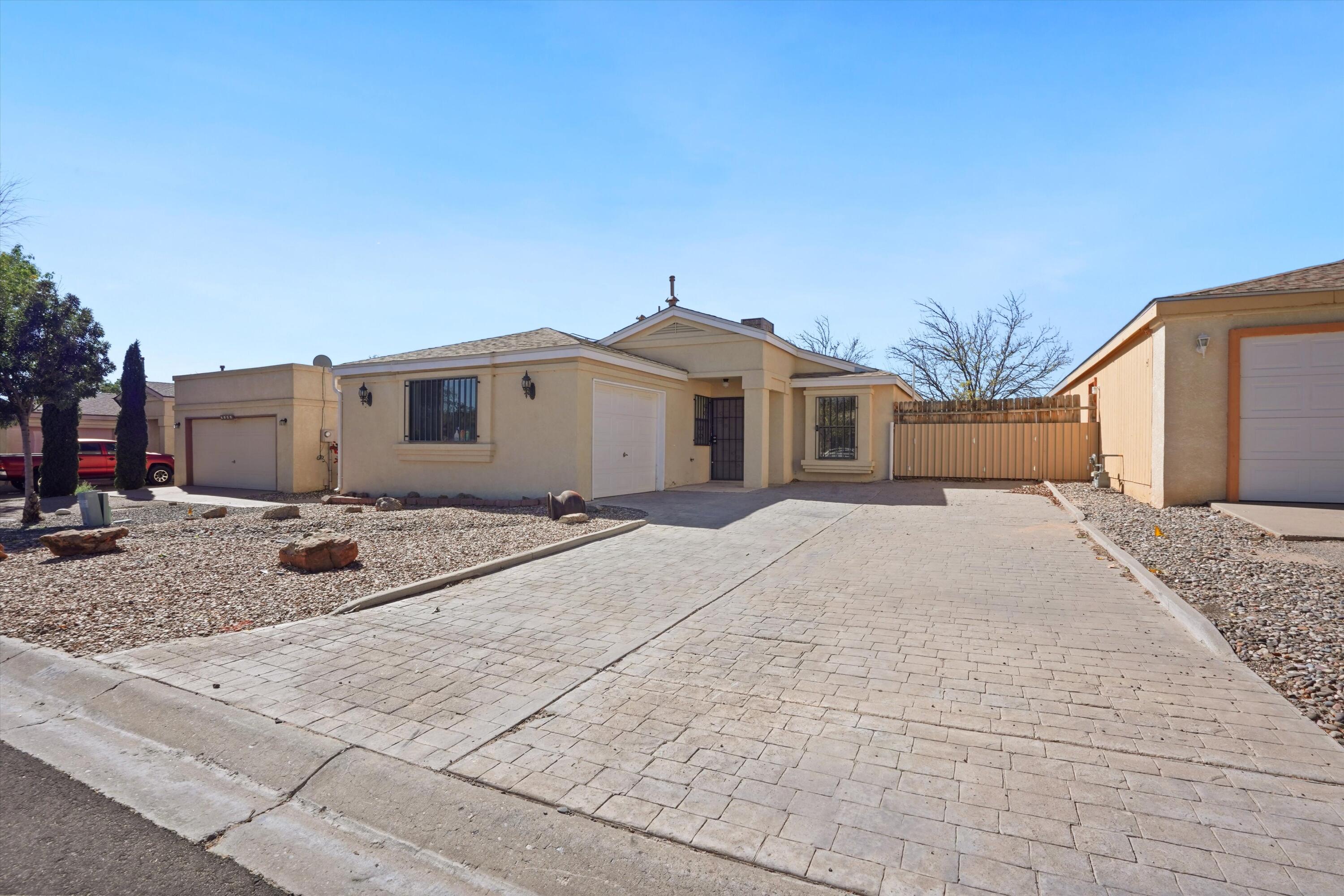 1645 Hollyberry Drive NE