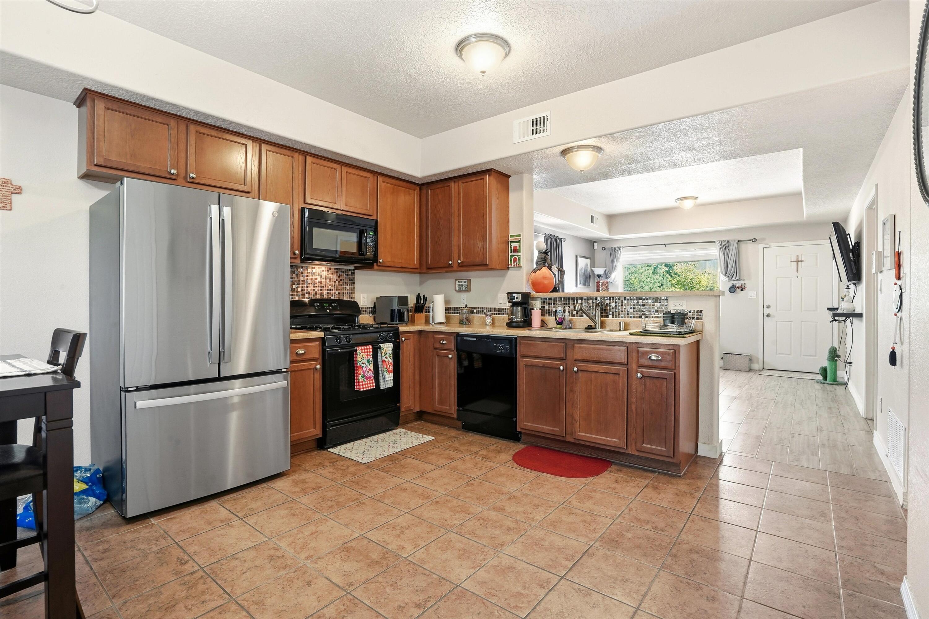 11015 Segunda Street NW