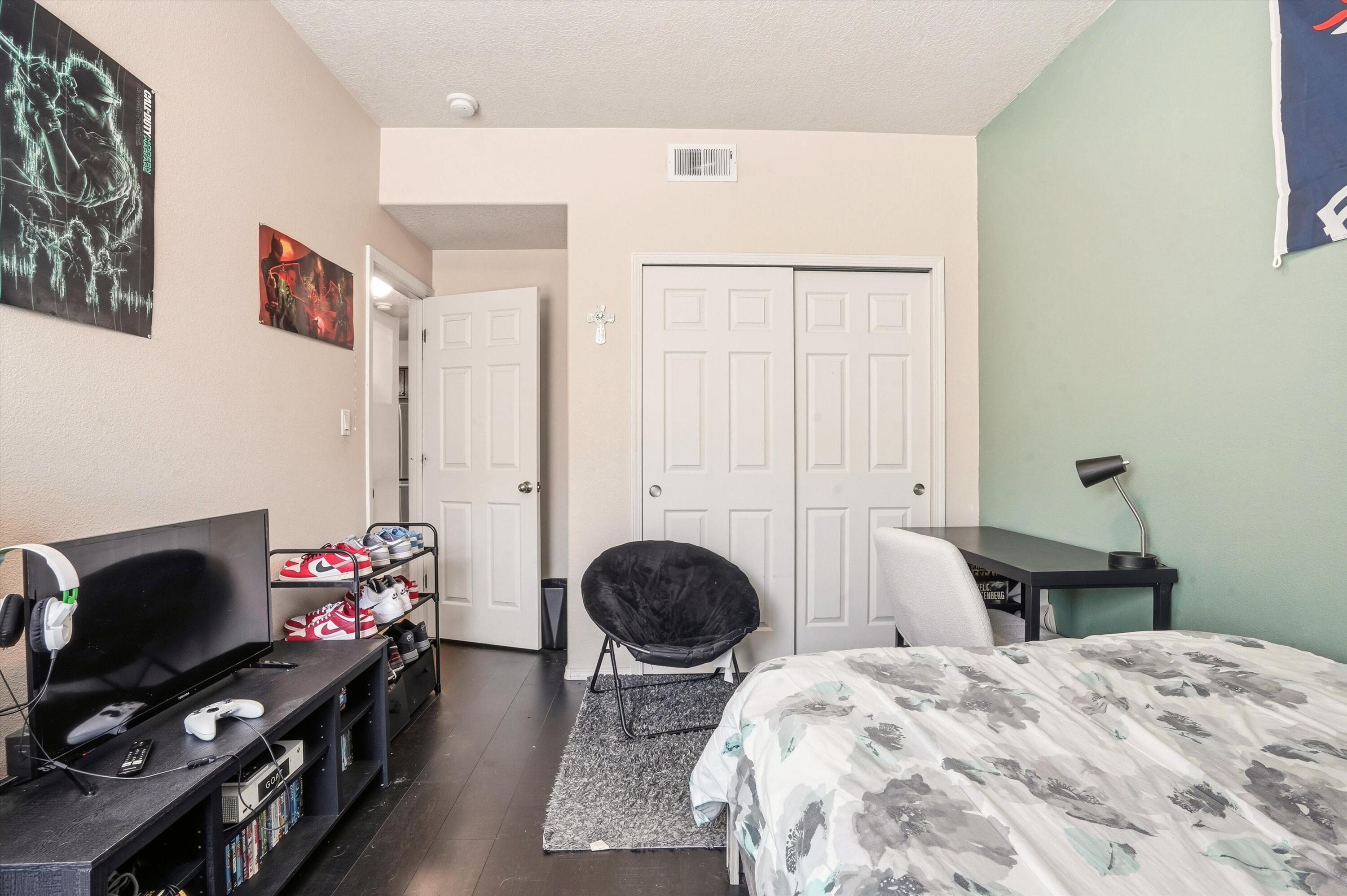 11015 Segunda Street NW